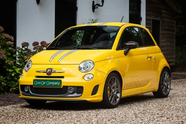 Abarth 695 Ferrari Tributo