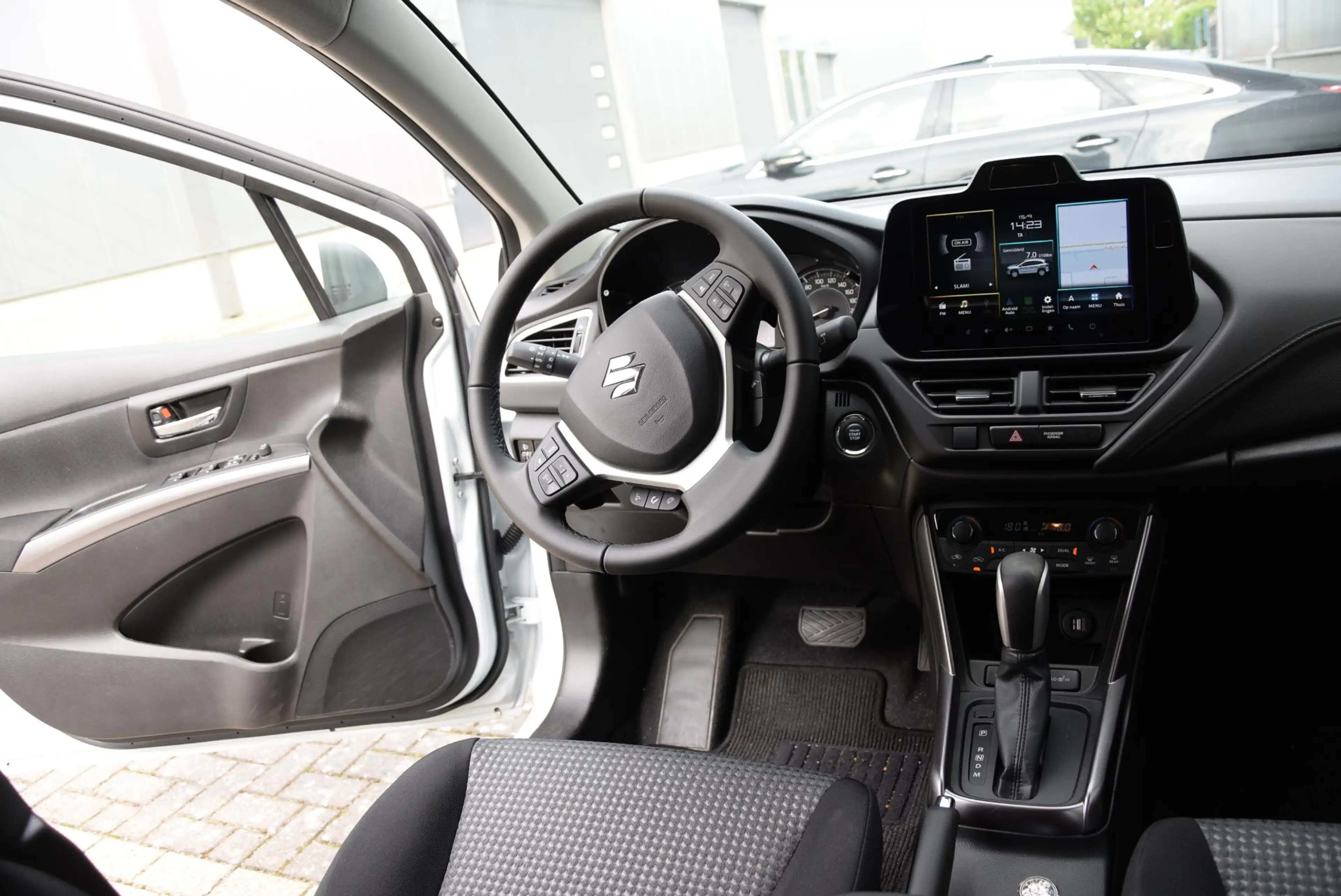 Suzuki S-Cross 1.4 Boosterjet Select Hybrid | automaat | trekhaak — photo 32