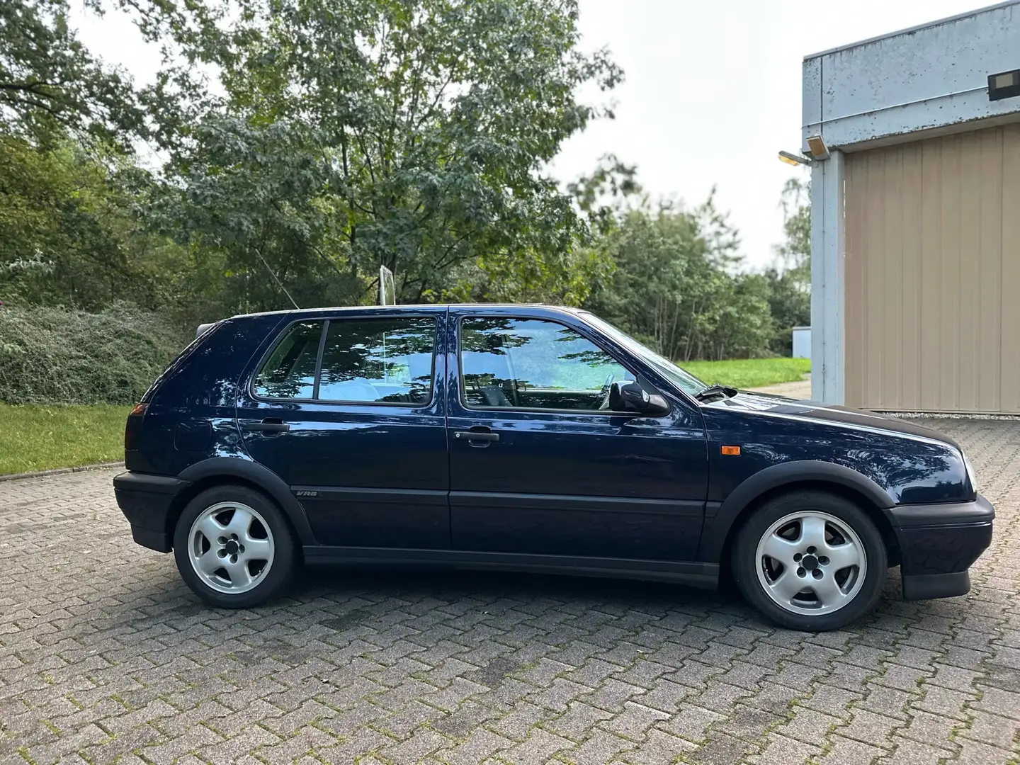 Volkswagen Golf 2.8 VR6 Синій - 2