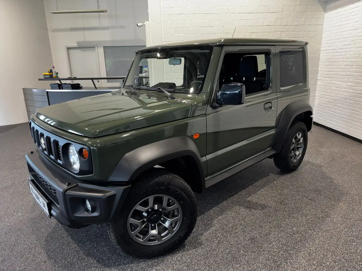Suzuki Jimny Comfort+ AllGrip NAVI+CAM KLIMA ALLWETTER Verde - 2