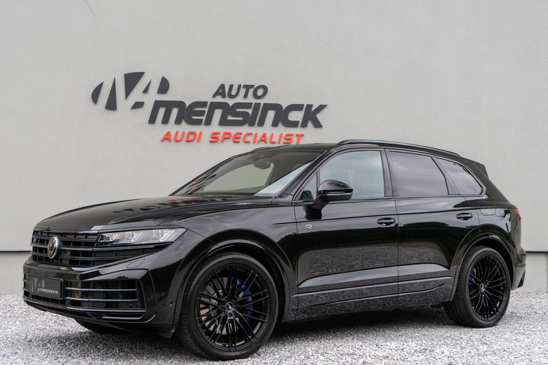 Volkswagen Touareg 3.0 TSI eHybrid 4MOTION R / Puglia/ Standkachel/ L — photo 4