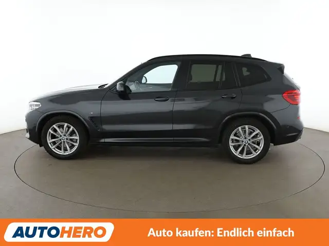 BMW X3 view 3