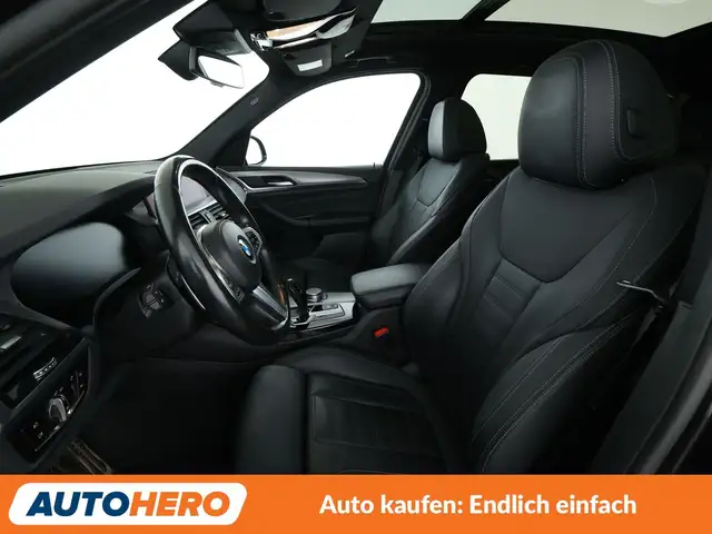 BMW X3 view 10