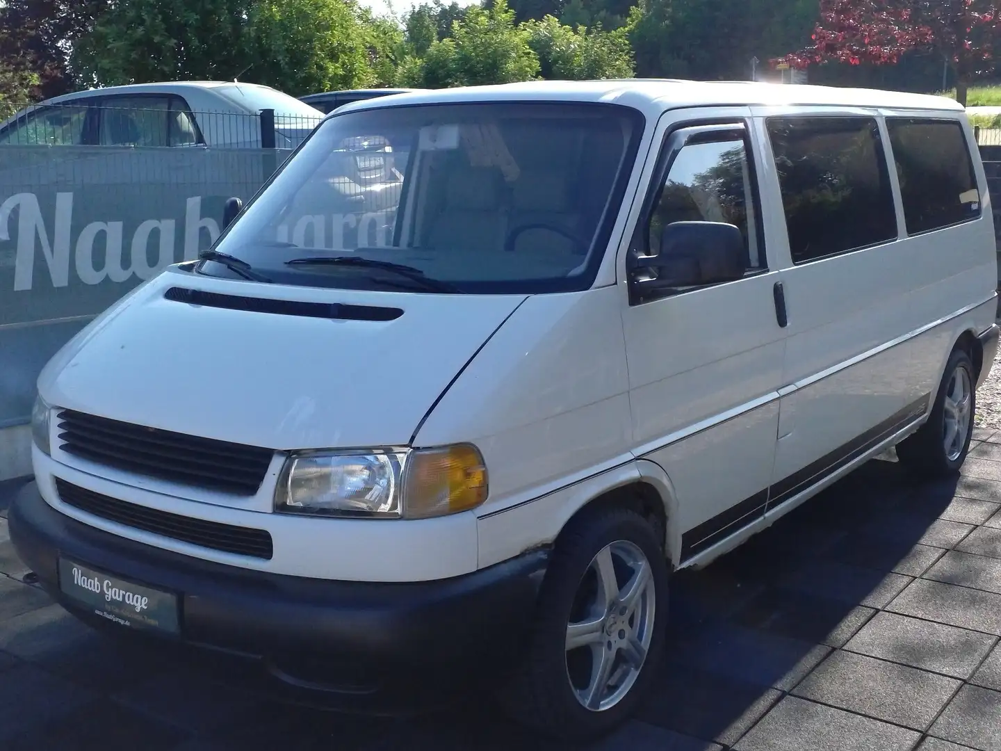 Volkswagen T3 Caravelle Wohnmobil / Camperausbau! LPG! AHK! Weiß - 1