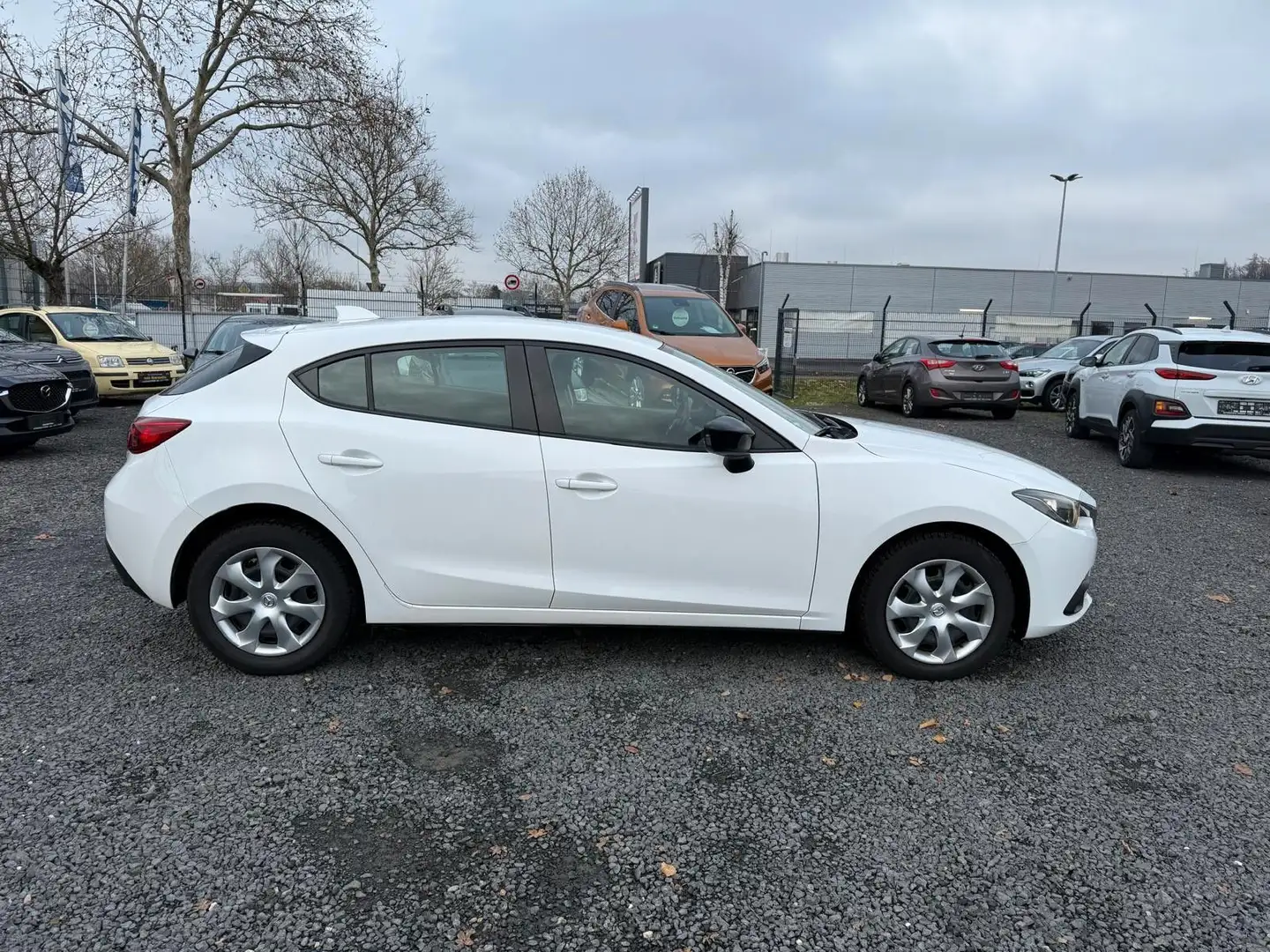 Mazda 3 Lim. Prime-Line Weiß - 1