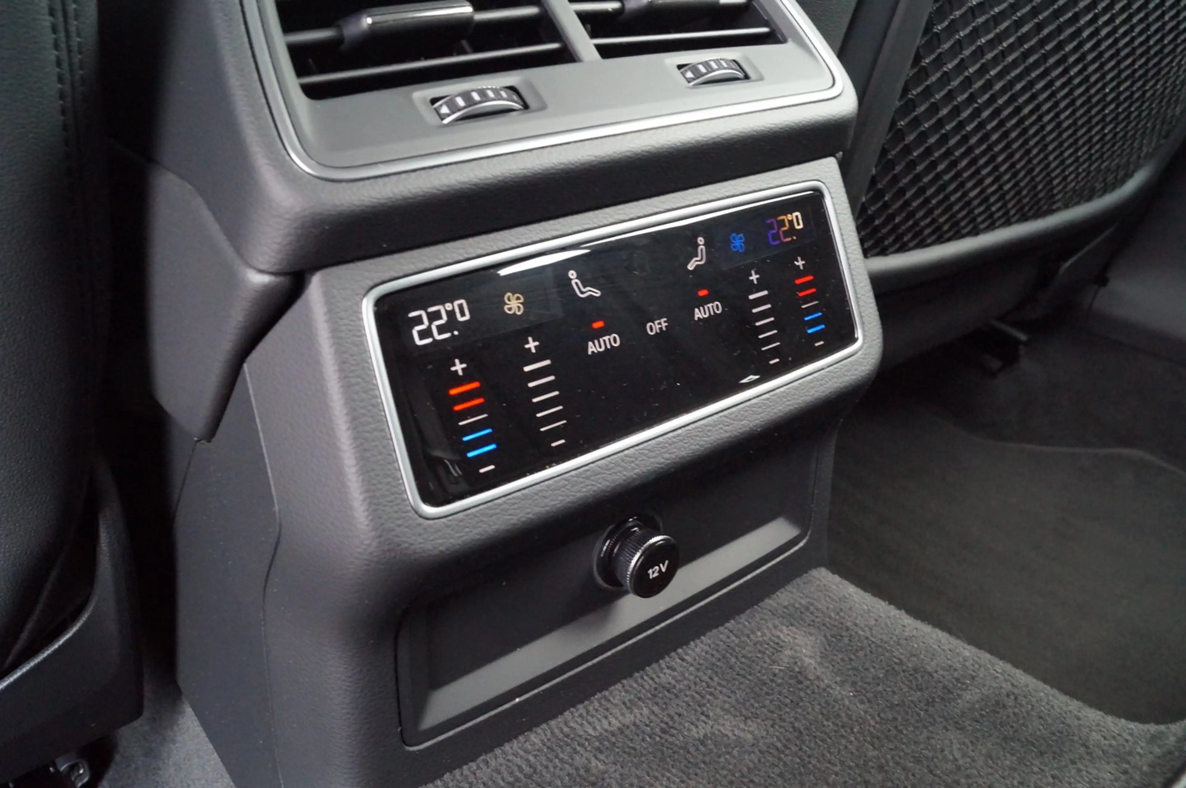 Audi A6 allroad quattro 45 TDI — photo 11