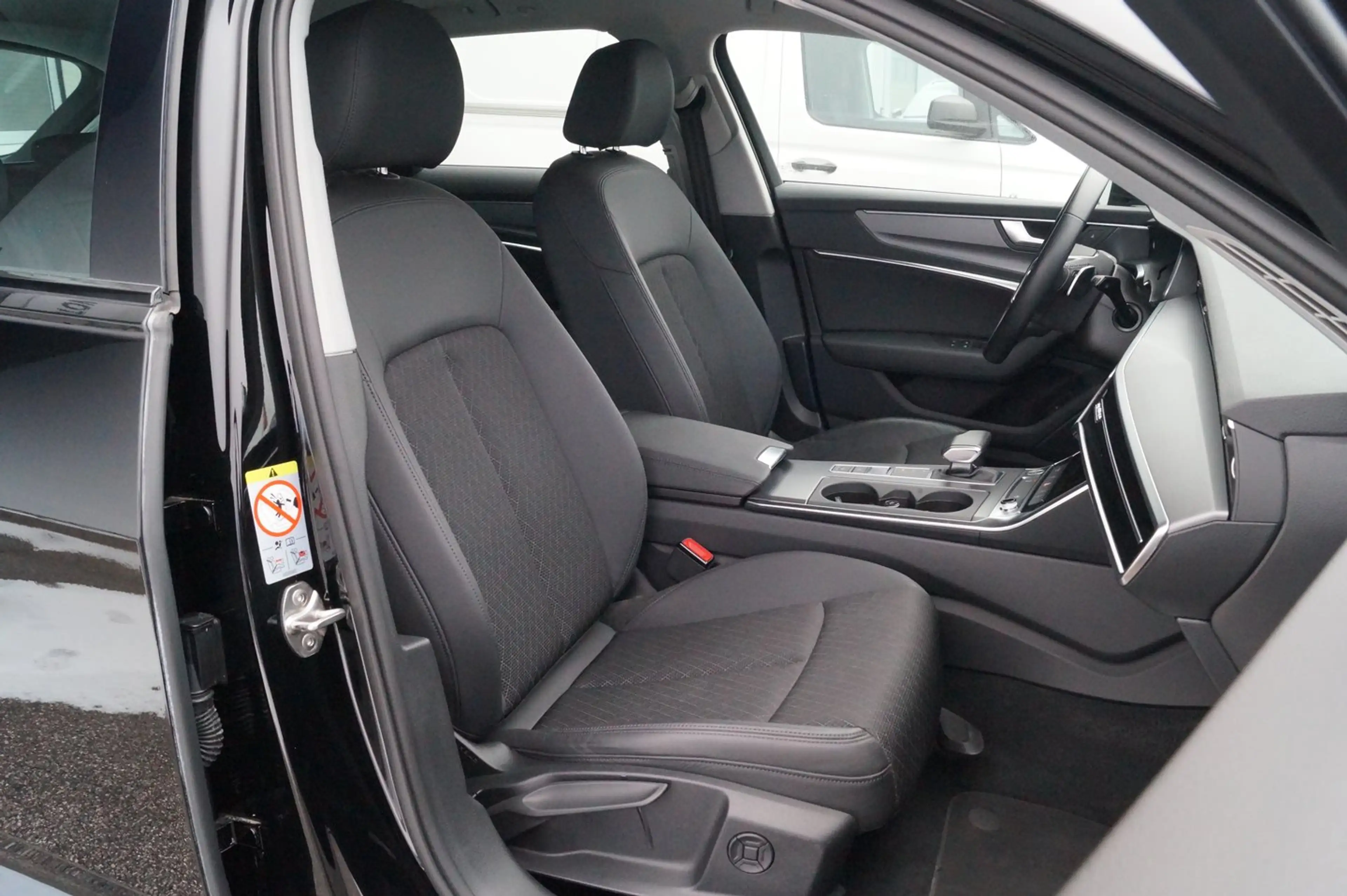 Audi A6 allroad quattro 45 TDI — photo 9
