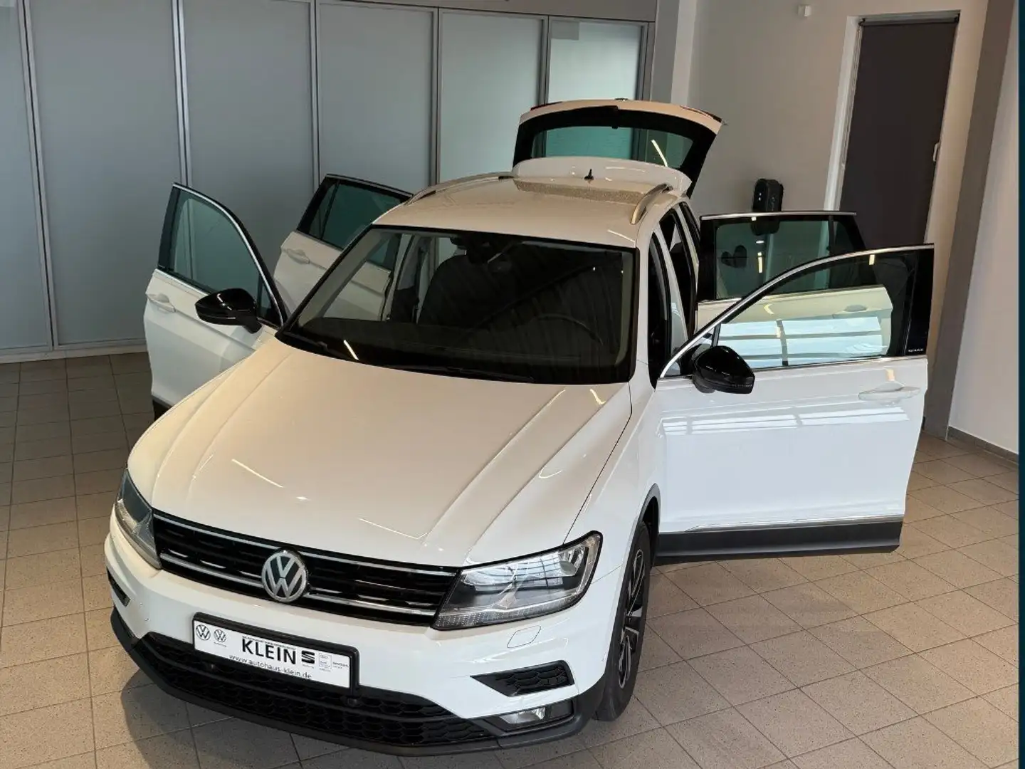 Volkswagen Tiguan IQ-Drive 1,5 TSI Elektr. Heckklappe, AHK, ACC Weiß - 2