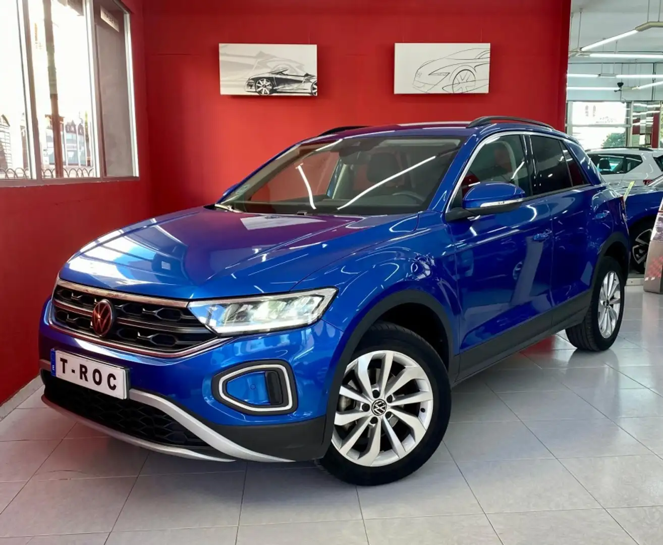 Volkswagen T-Roc 1.5 TSI Life DSG7 110KW Azul - 1