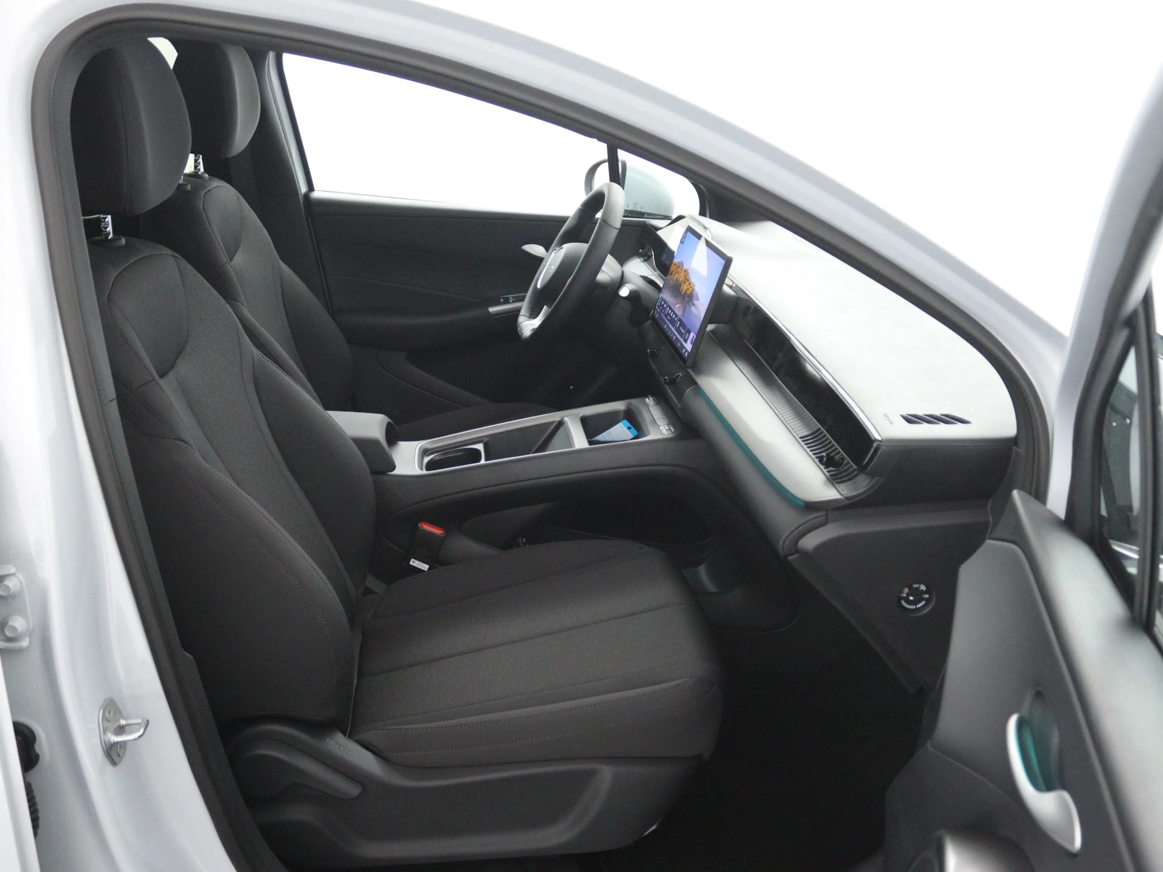 BYD Dolphin G 1.5 DM-i Boost | 100% Nieuw & Origineel Nederlands — photo 6