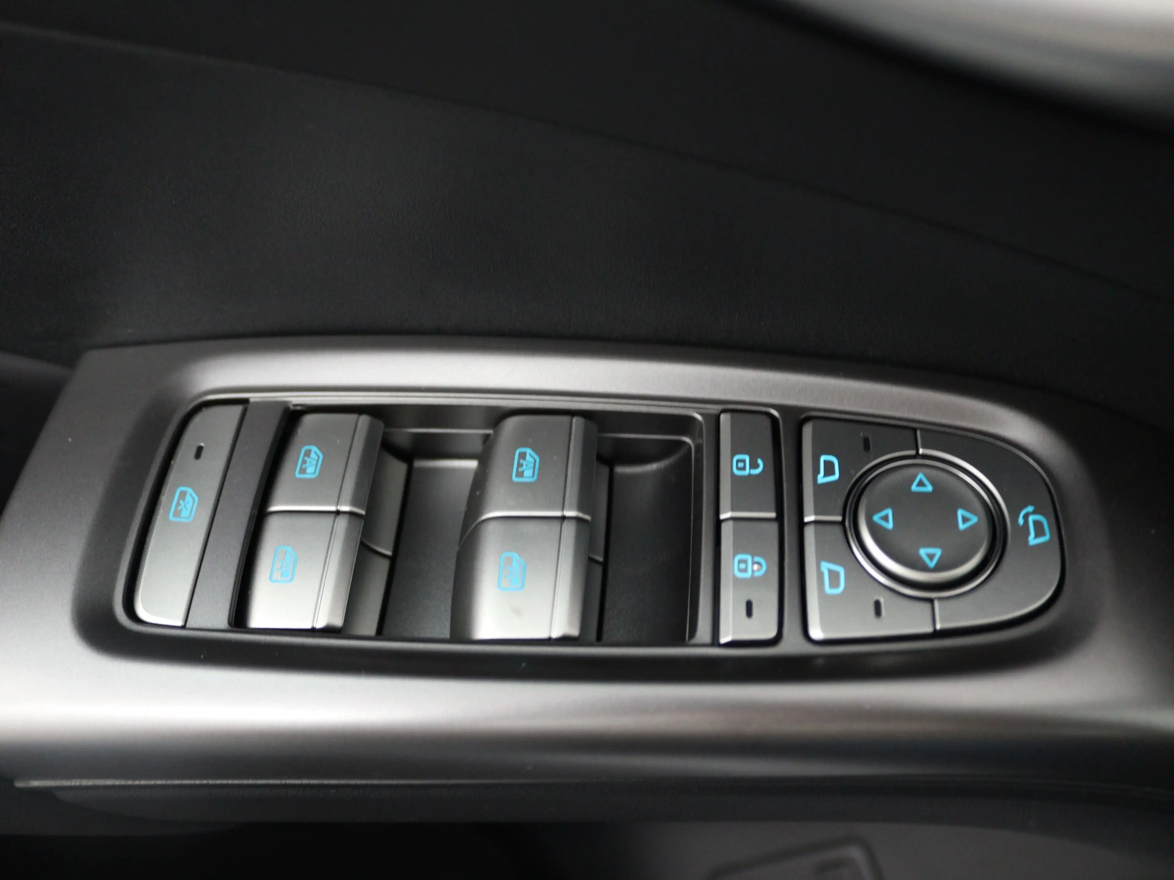 BYD Dolphin G 1.5 DM-i Boost | 100% Nieuw & Origineel Nederlands — photo 12