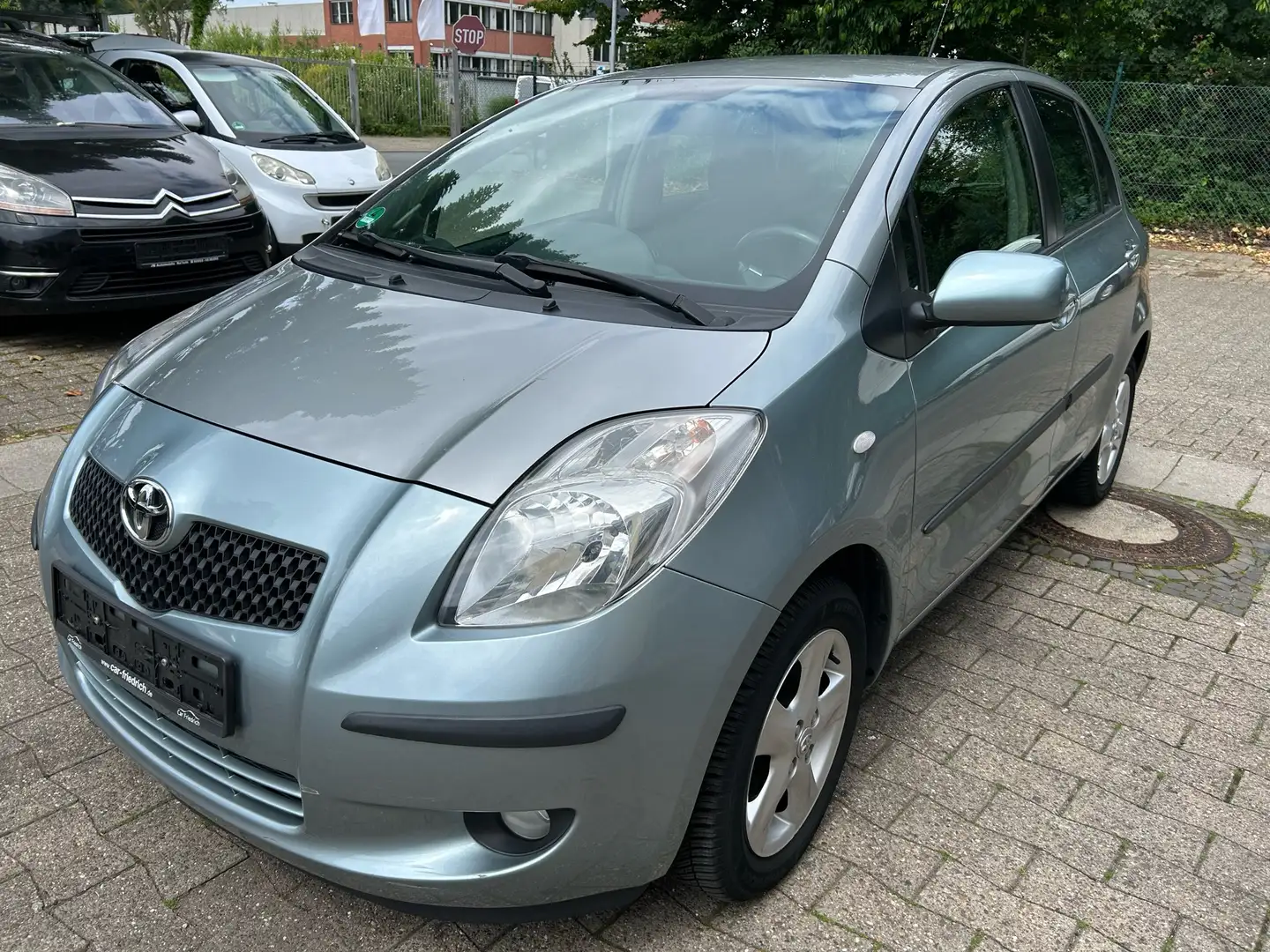 Toyota Yaris 1.3 Automatik Sol Bronze - 1