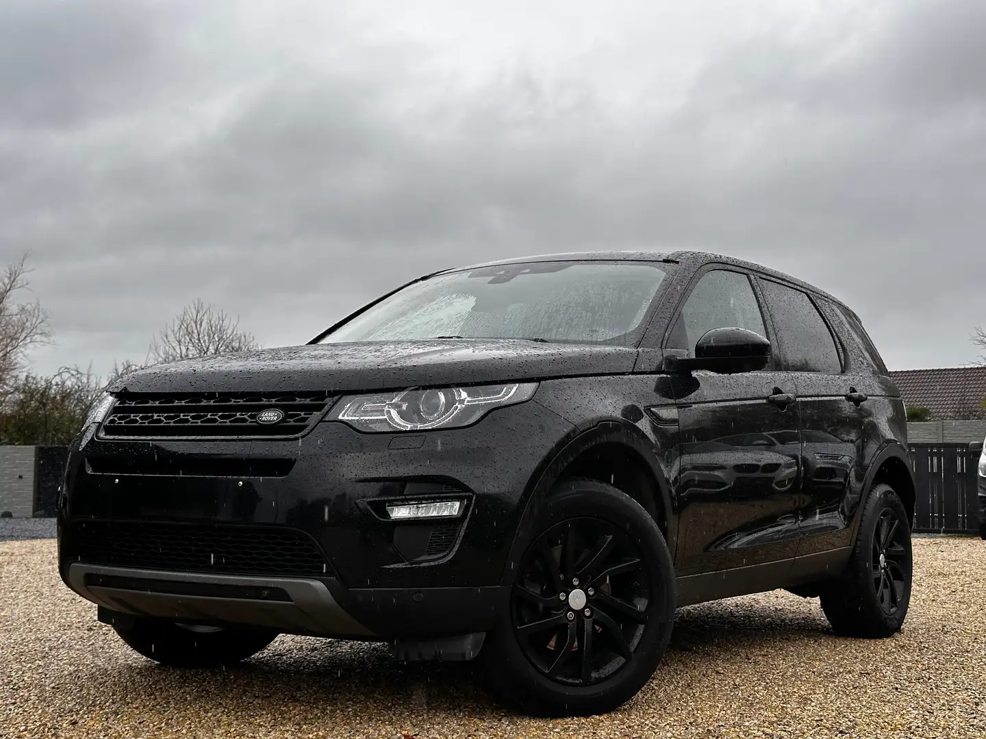 Land Rover Discovery Sport Discovery Sport 2.0 Full Black Zwart - 1