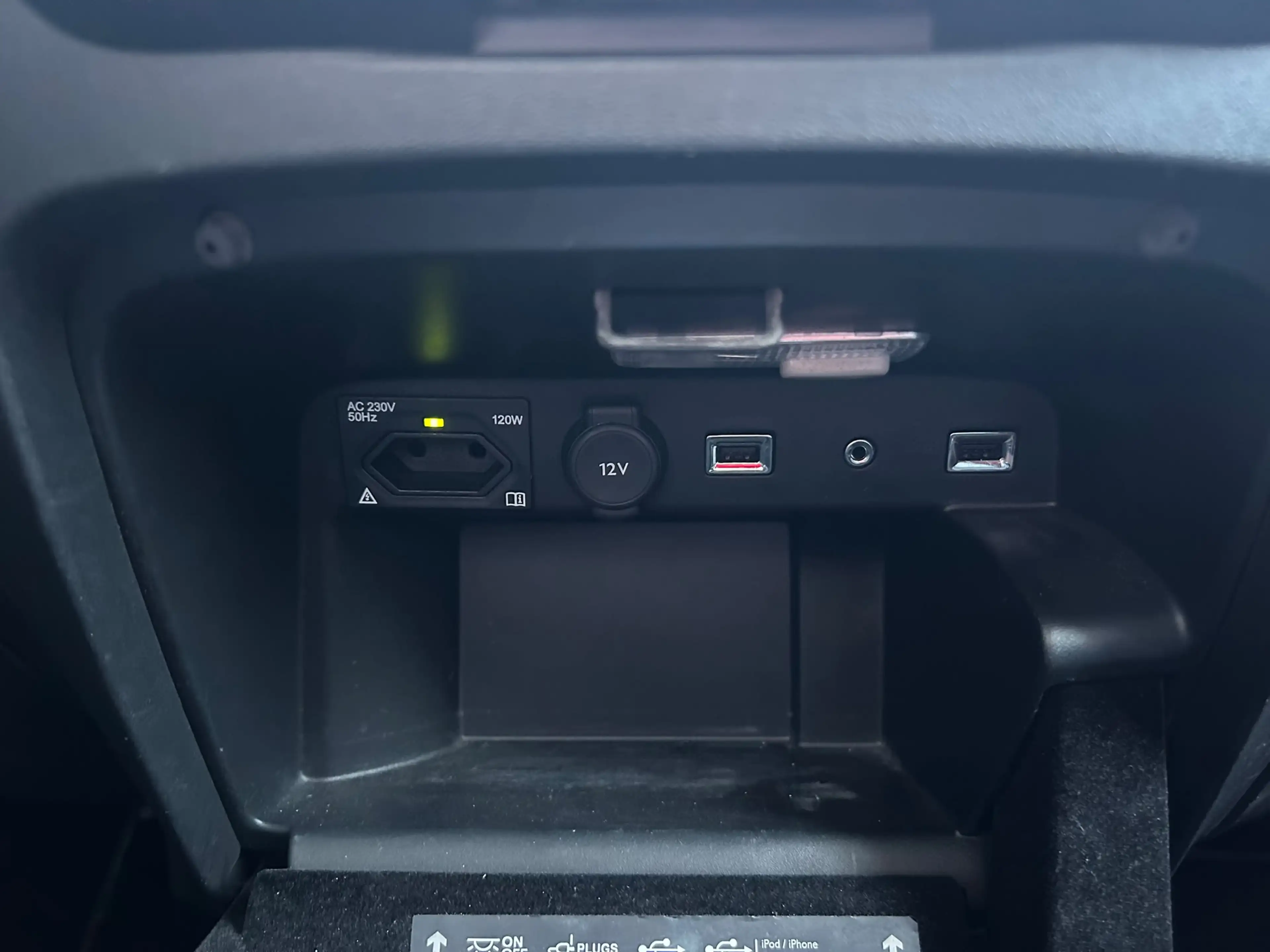 Citroen Grand C4 Picasso 1.6HDi Exclusives SIÈGES MASSANTS,CLIM,GPS,CAMÉRA,RADARS… — photo 14