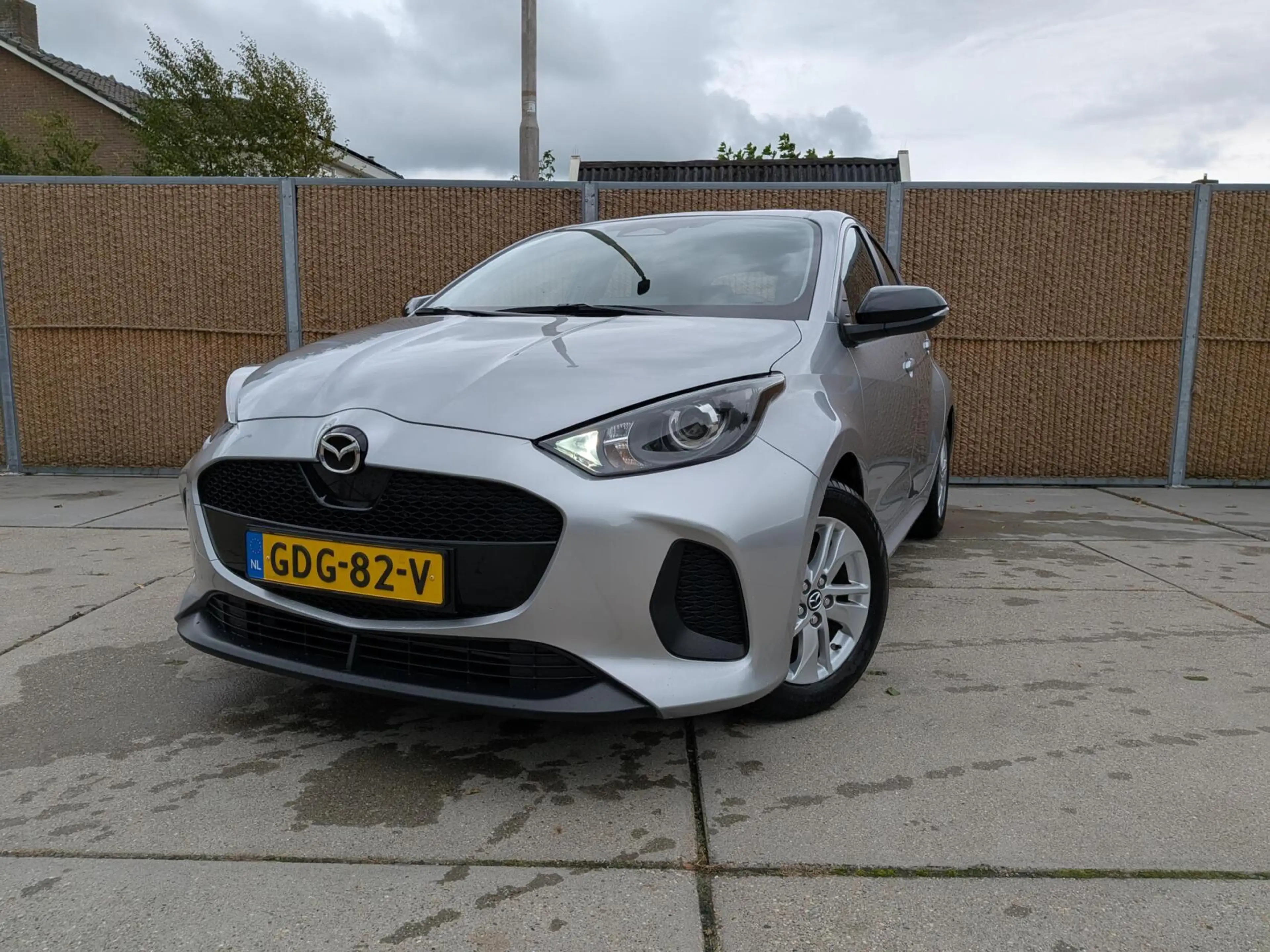 Mazda 2 Hybrid 1.5 Centre-line — photo 9