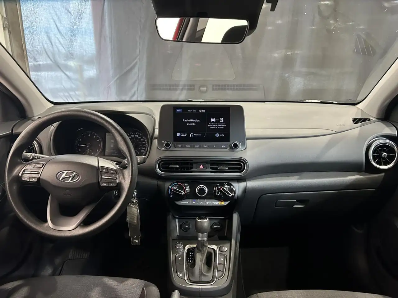 Hyundai KONA снимка Hyundai KONA