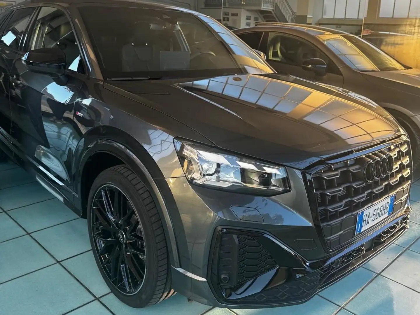 Audi Q2 Q2 35 tdi Identity Black s-line s-tronic Grigio - 1