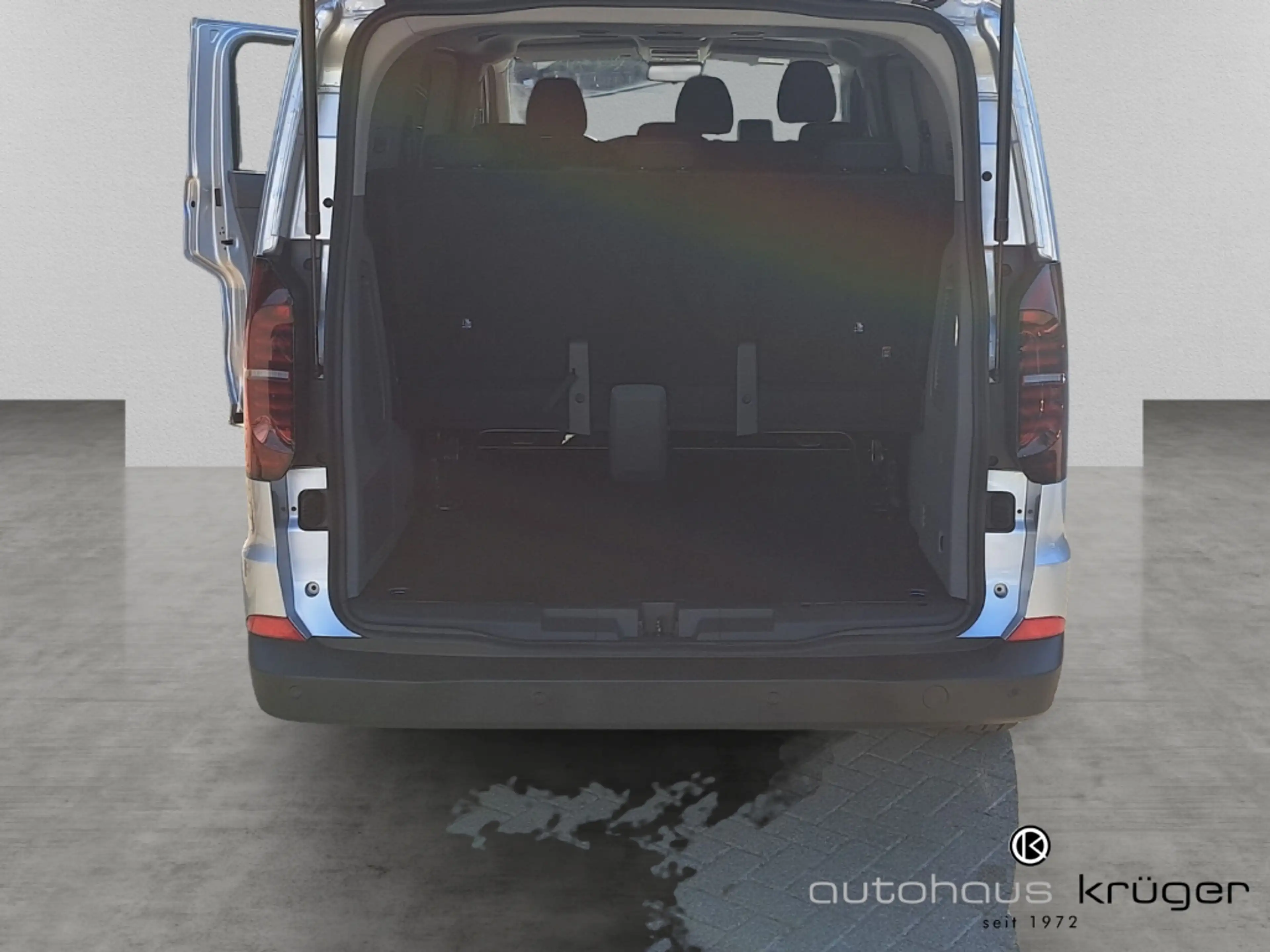 Volkswagen T7 Caravelle 2,0 TDI 6-Gang PDC Klima Multif.Lenkrad met. eFH R — photo 7