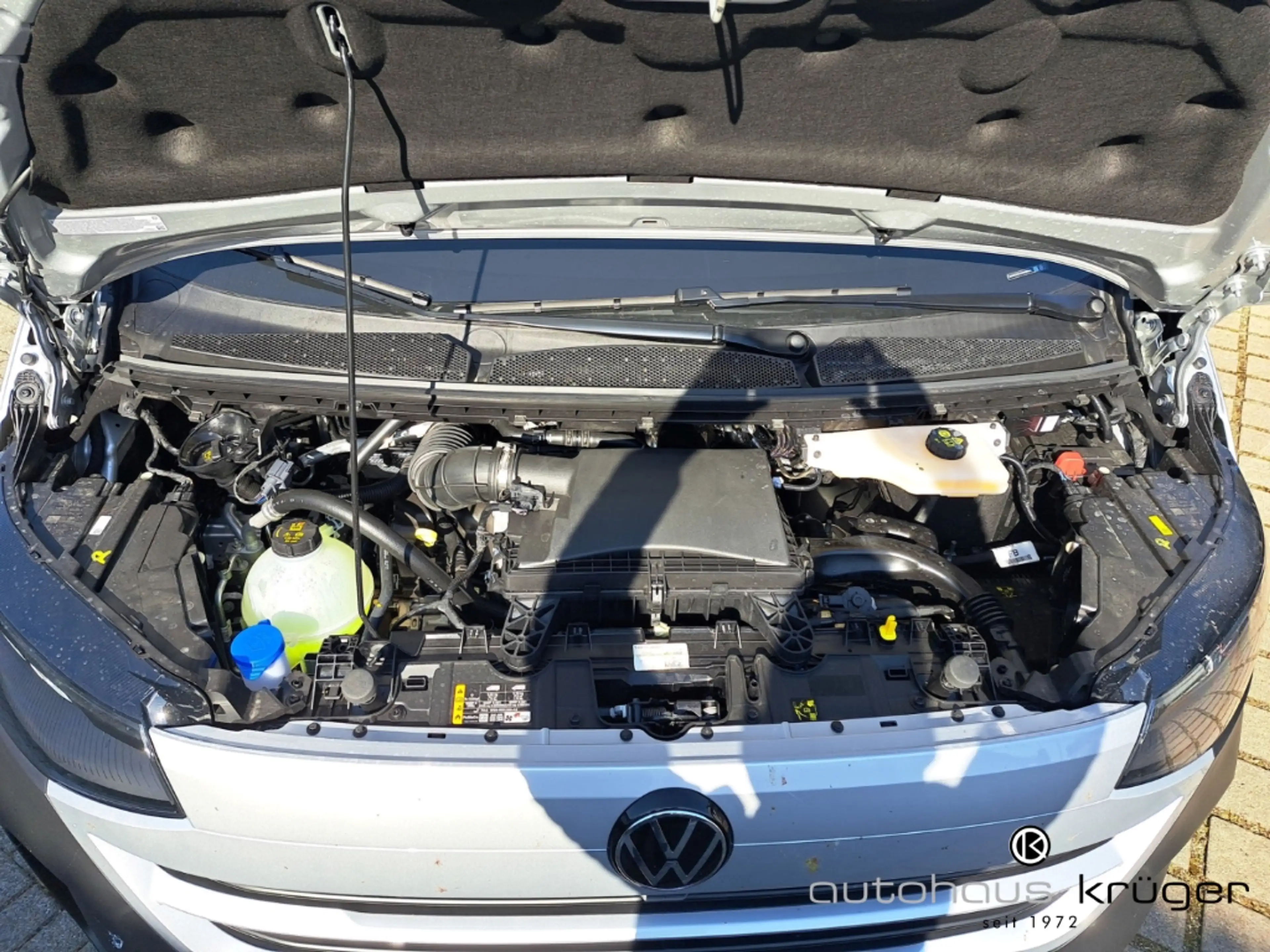 Volkswagen T7 Caravelle 2,0 TDI 6-Gang PDC Klima Multif.Lenkrad met. eFH R — photo 13