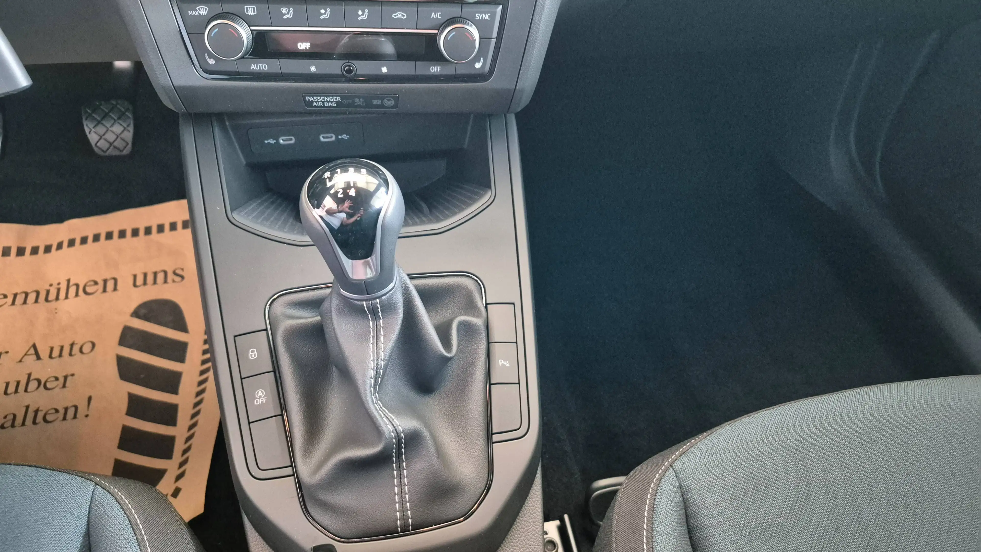 SEAT Ibiza 1.0 TSI 70 kW Style — photo 12