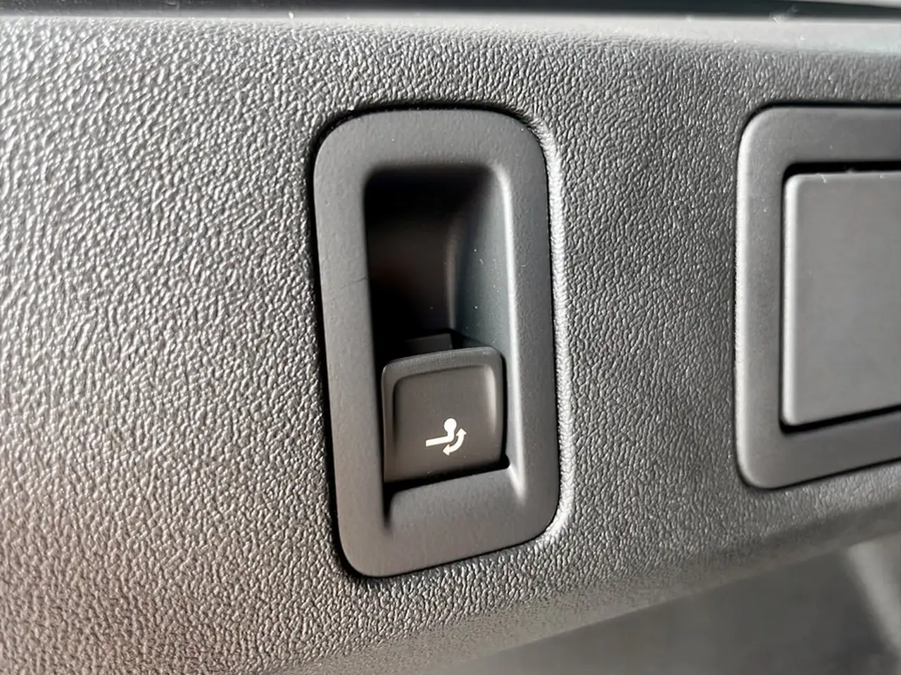 Volkswagen Tiguan Friends eTSI DSG, миниатюра 15