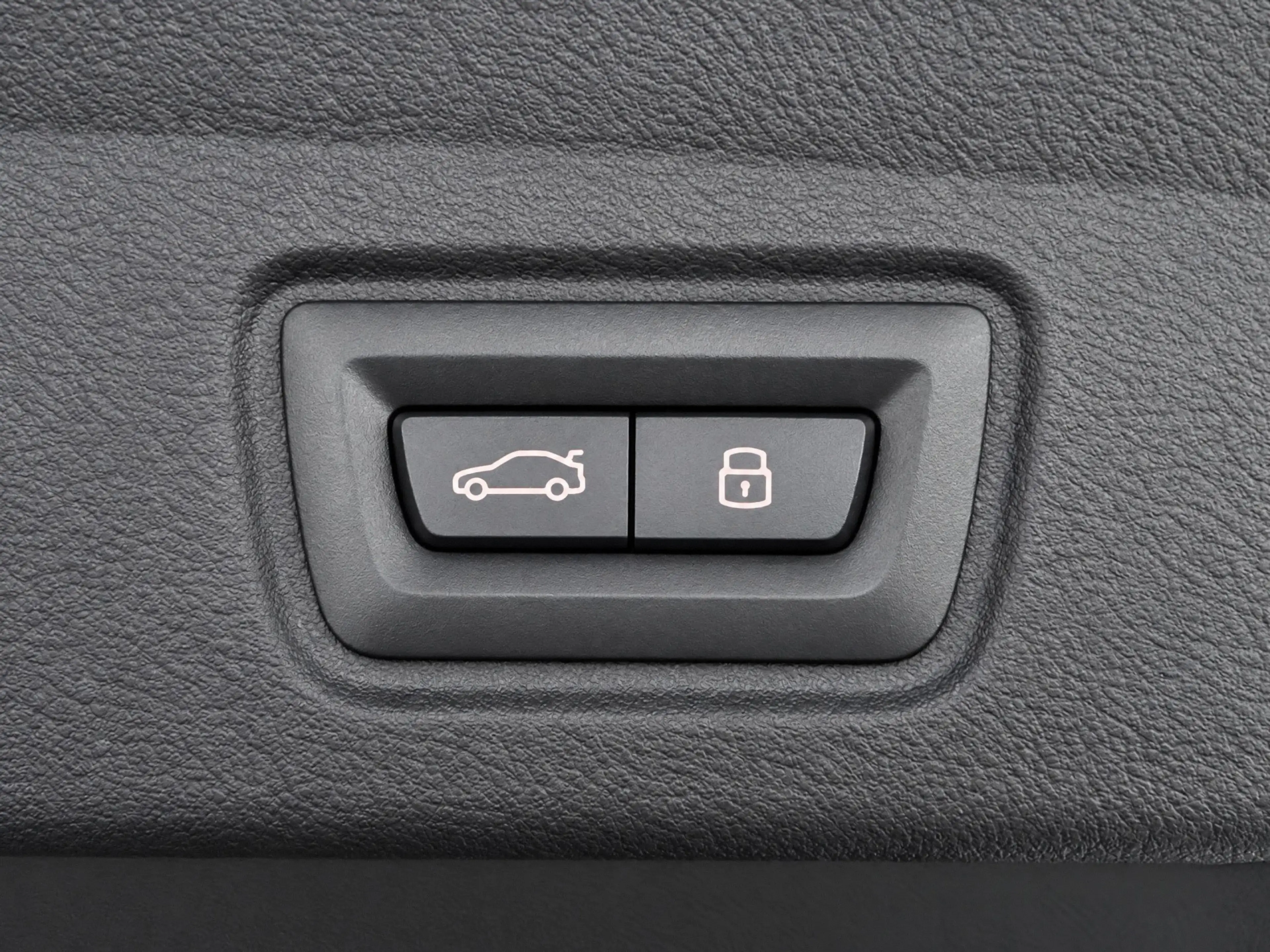 BMW i4 eDrive40 M Sport / Achteruitrijcamera / Active Cru — photo 14