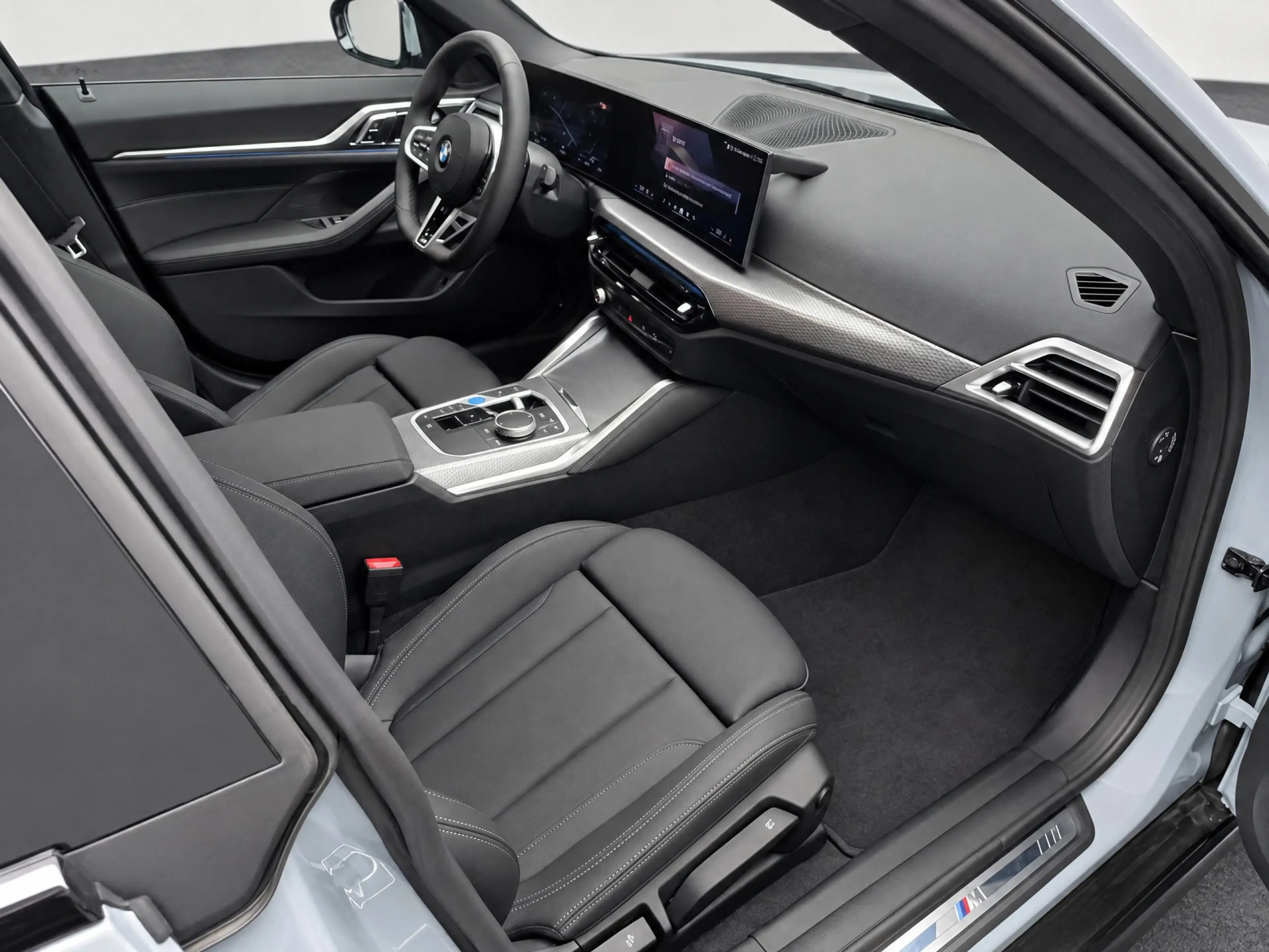 BMW i4 eDrive40 M Sport / Achteruitrijcamera / Active Cru — photo 10
