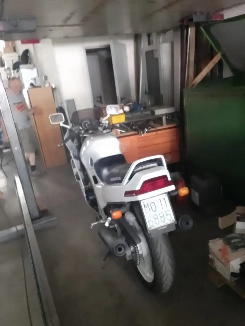 Honda VFR 750 Blanco - 2