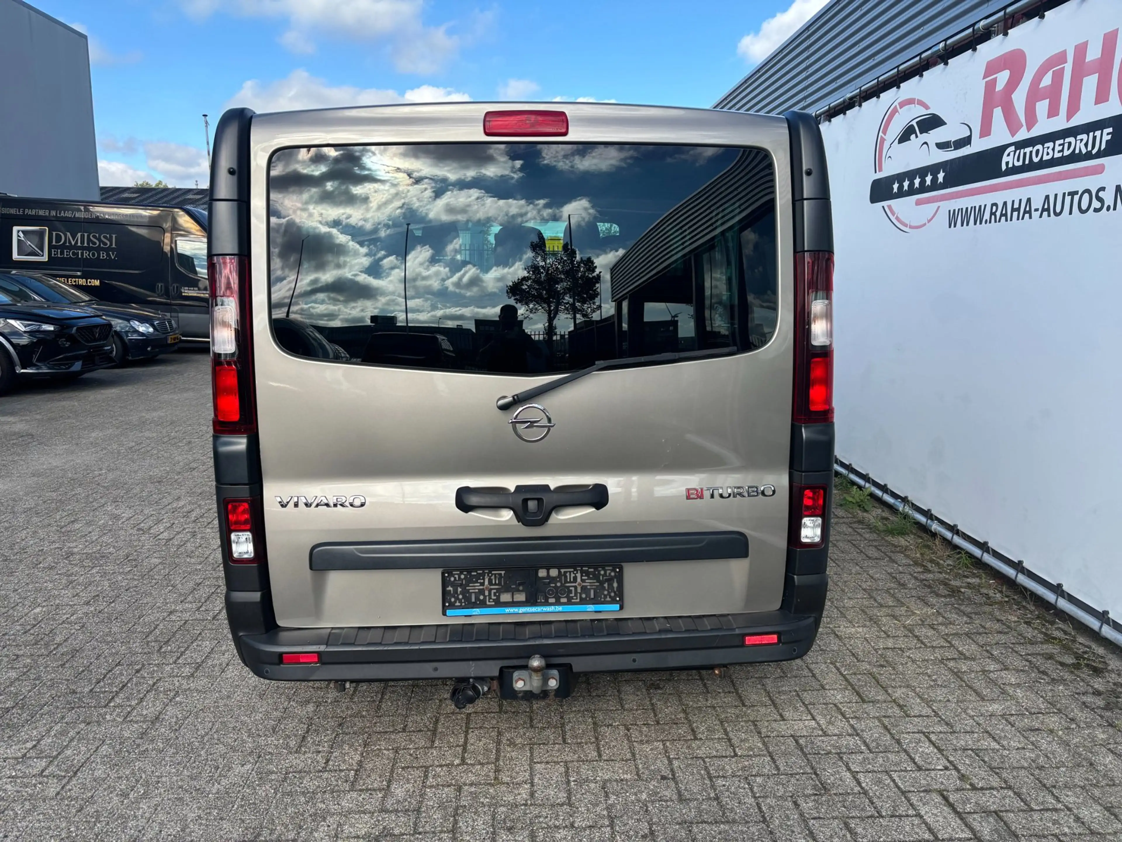 Opel Vivaro Combi 1.6 CDTI L2H1 BiTurbo ecoFLEX — photo 5