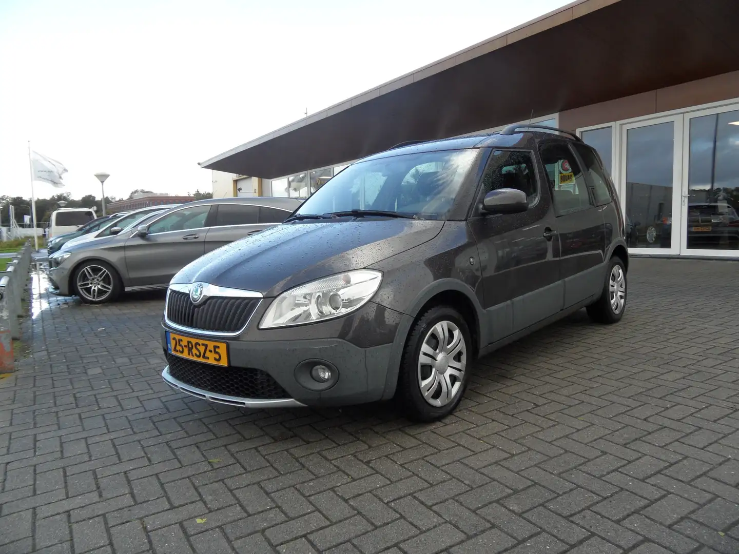 Skoda Roomster 1.2 TSI Ambition Bruin - 1