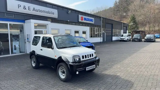 Suzuki Jimny 1,3 4x4 'Black&White'
