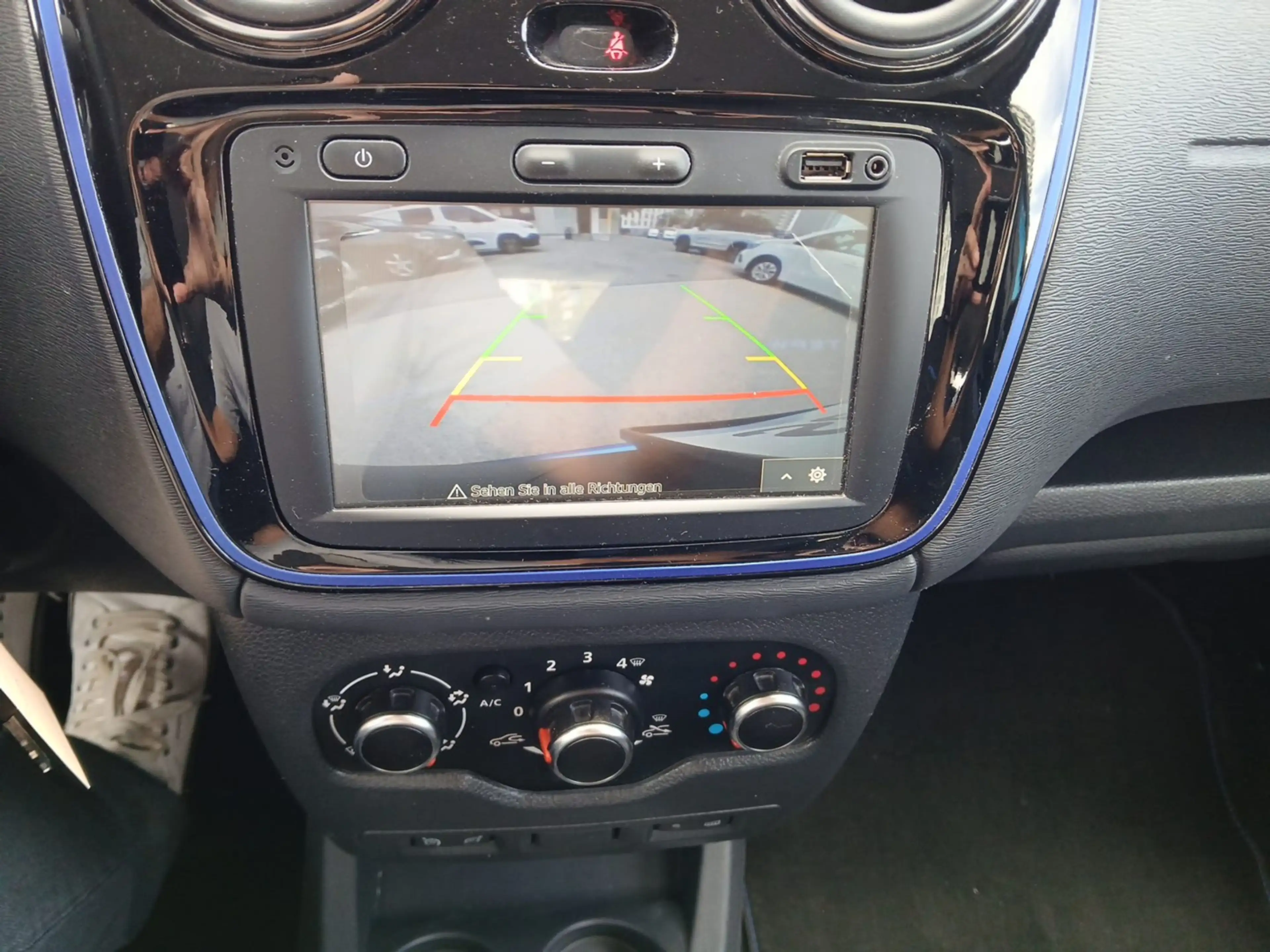 Dacia Lodgy LODGY Celebration 1,5 Blue dCi 115 — photo 13