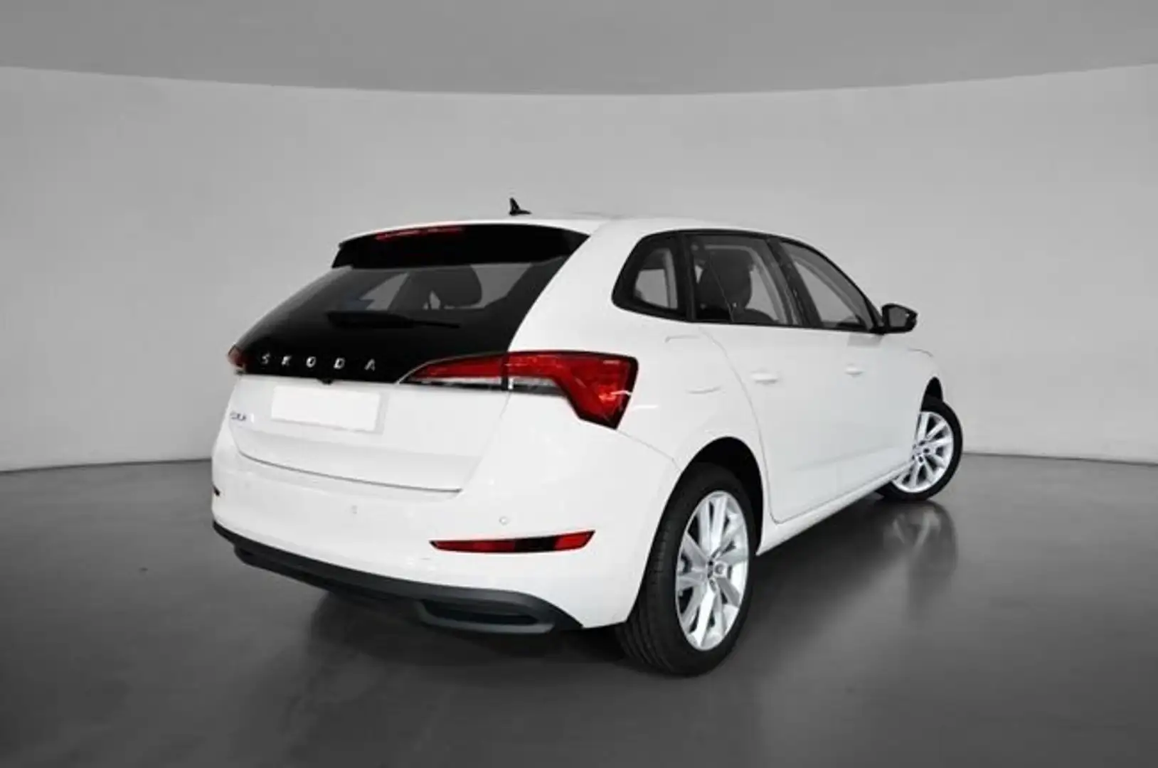 Skoda Scala Ambition Plus 1.0 TSI 81kW (110 CV) (NW13J514) Blanco - 2