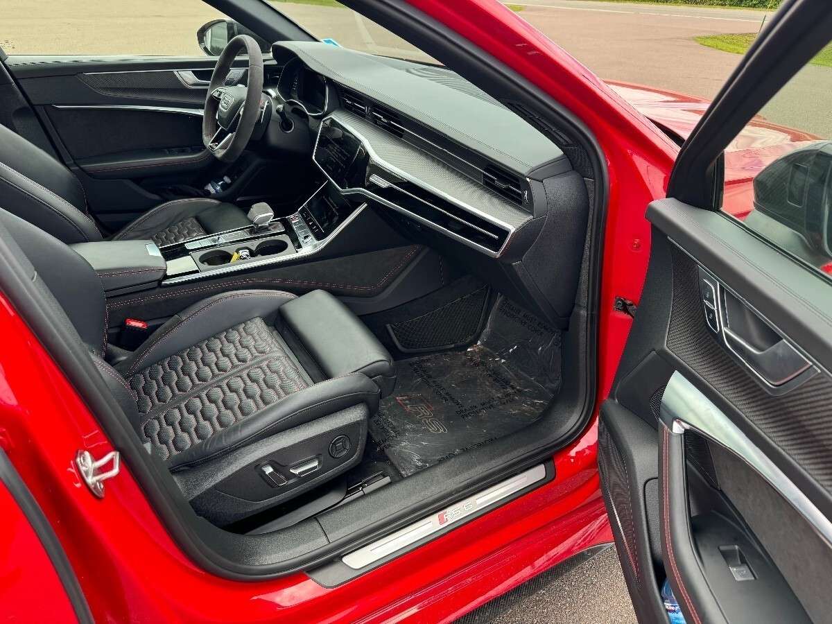 2021 Audi RS6 Avant 4.0 V8 Turbocharged thumb 14