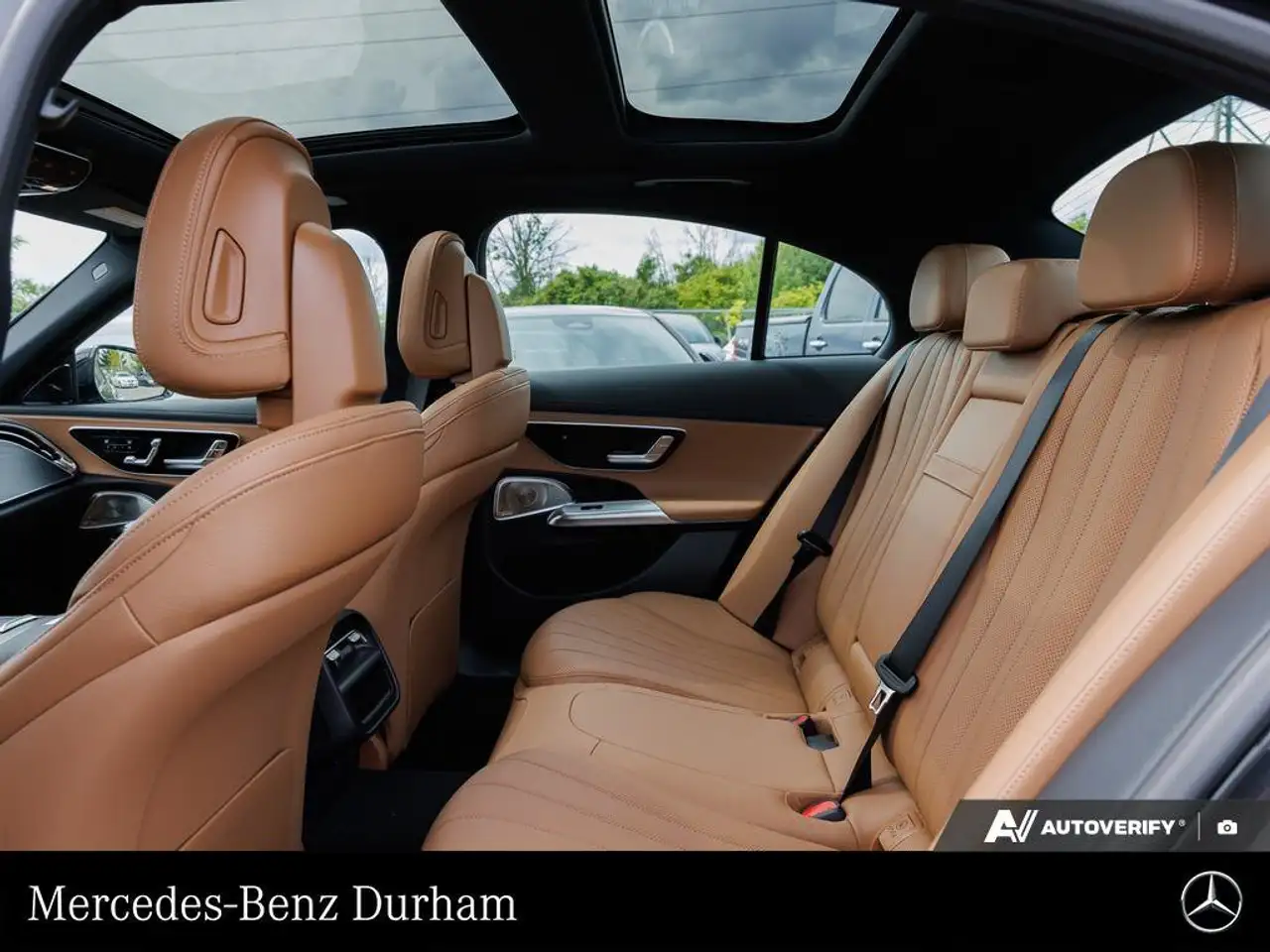 Mercedes-Benz E-Class fotografie Mercedes-Benz E-Class