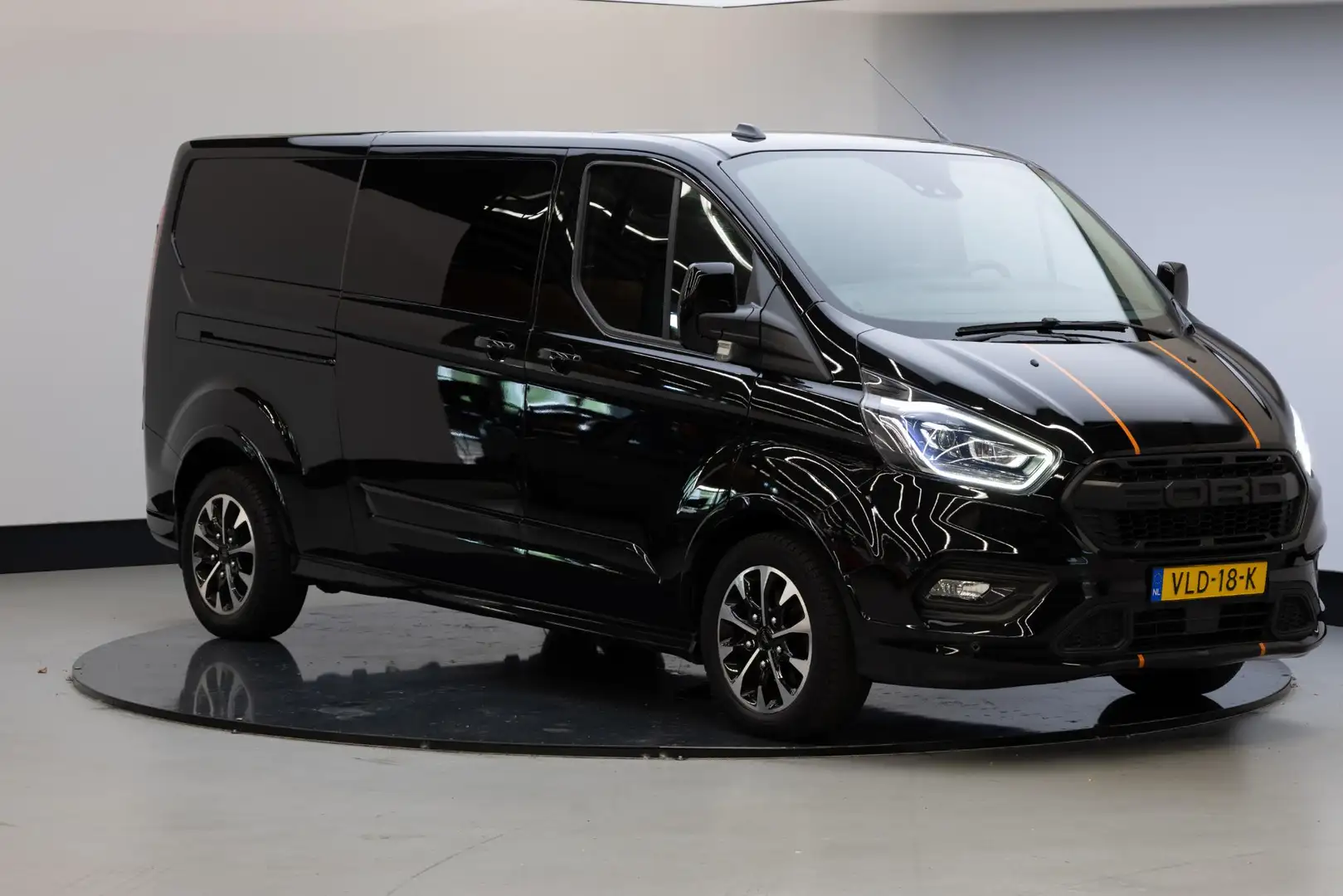 Ford Transit Custom 320 2.0 TDCI L2H1 Sport - 1