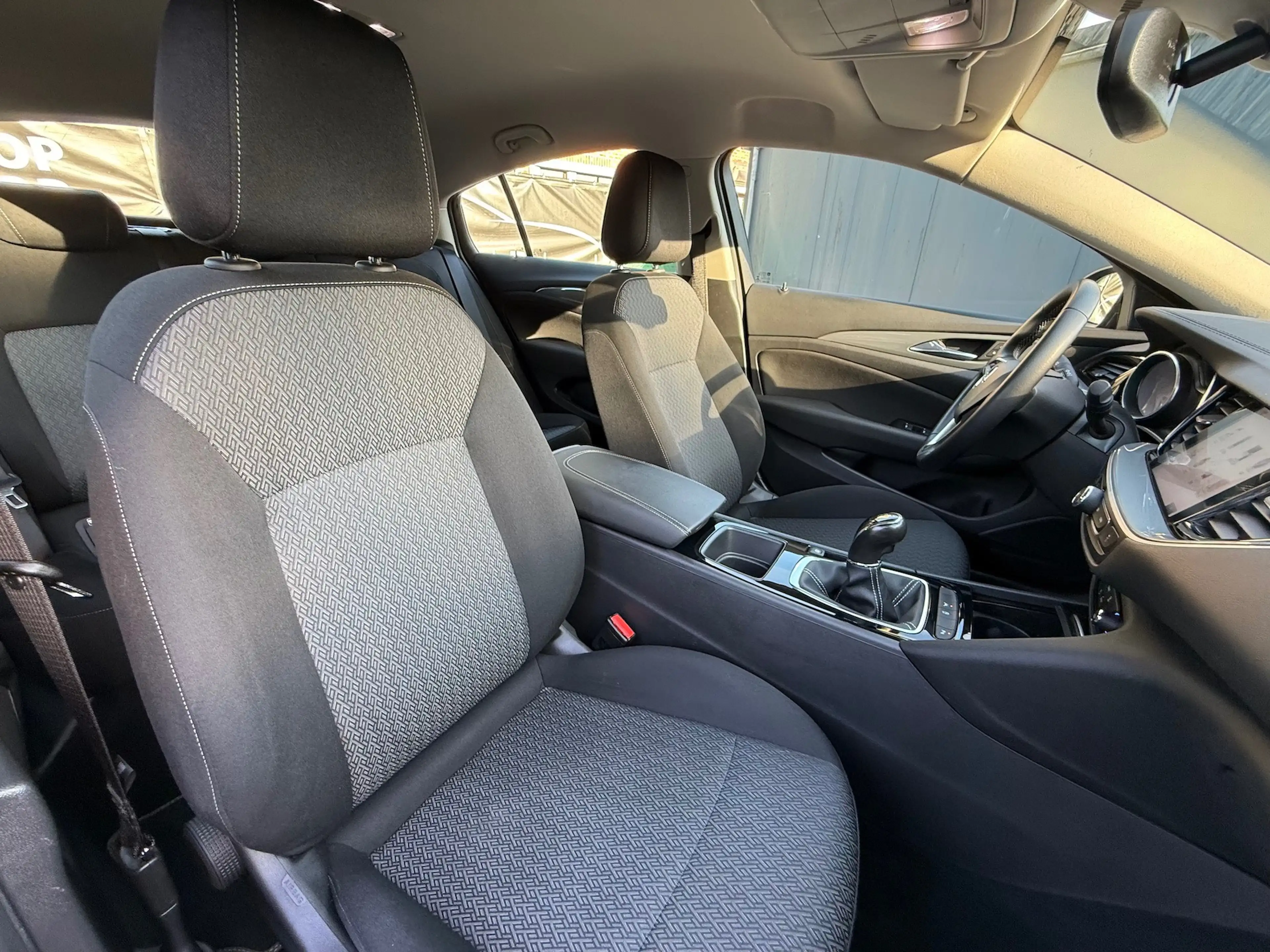 Opel Insignia Insignia Grand Sport 1.5 Turbo Edition, Lane assist, Navigatie + 12 maanden Garantie — photo 9