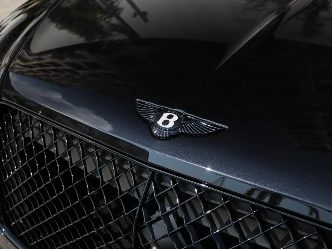 Bentley Bentayga 2026 — фото 12