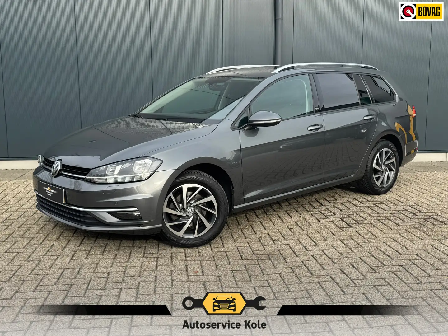 Volkswagen Golf Variant 1.0 TSI 110pk Comfortline * Navigatie * Stoelverwa Grijs - 1