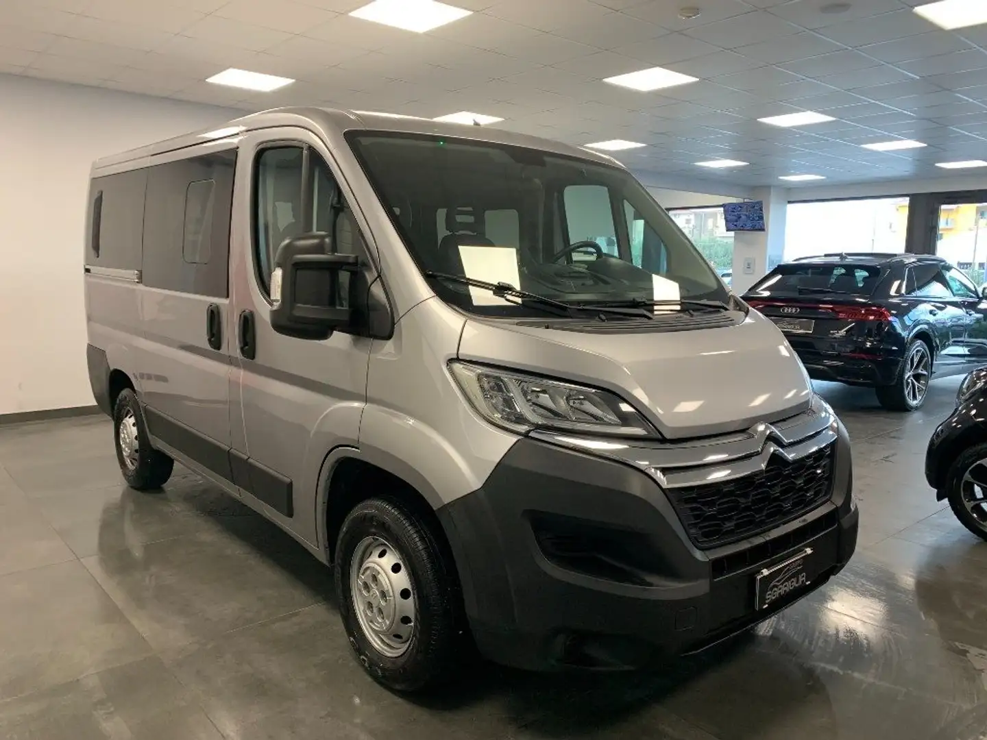 Citroen Jumper 9 POSTI Atlante 2.2 BlueHDi PM-TM Grijs - 1