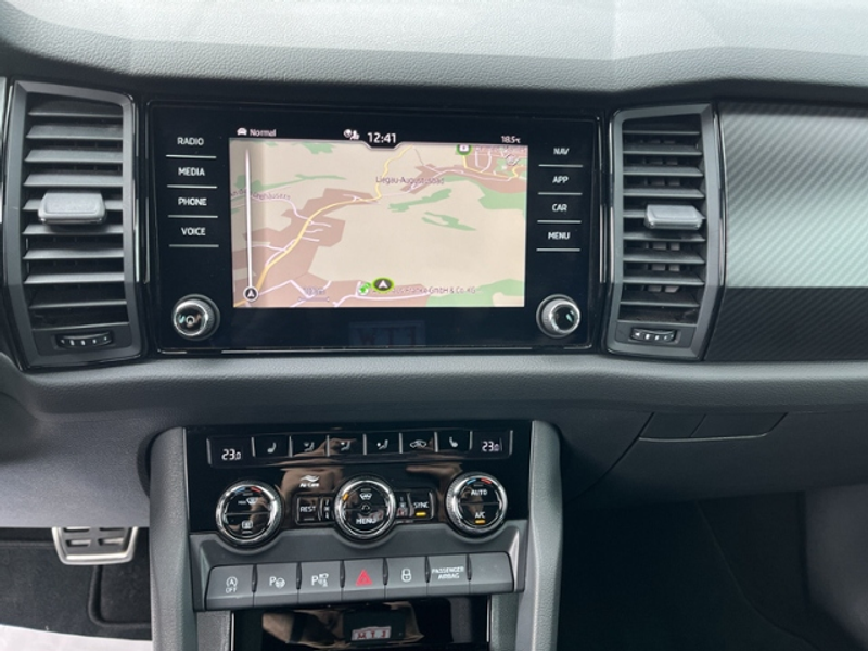 Skoda Kodiaq SPORTLINE 1.5TSI DSG AHK ACC NAVI LED — photo 14