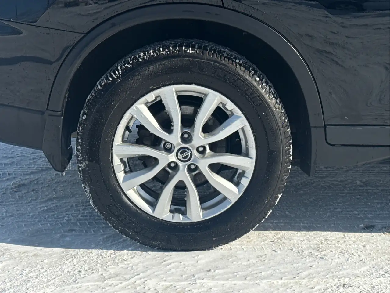 Nissan Rogue снимка Nissan Rogue