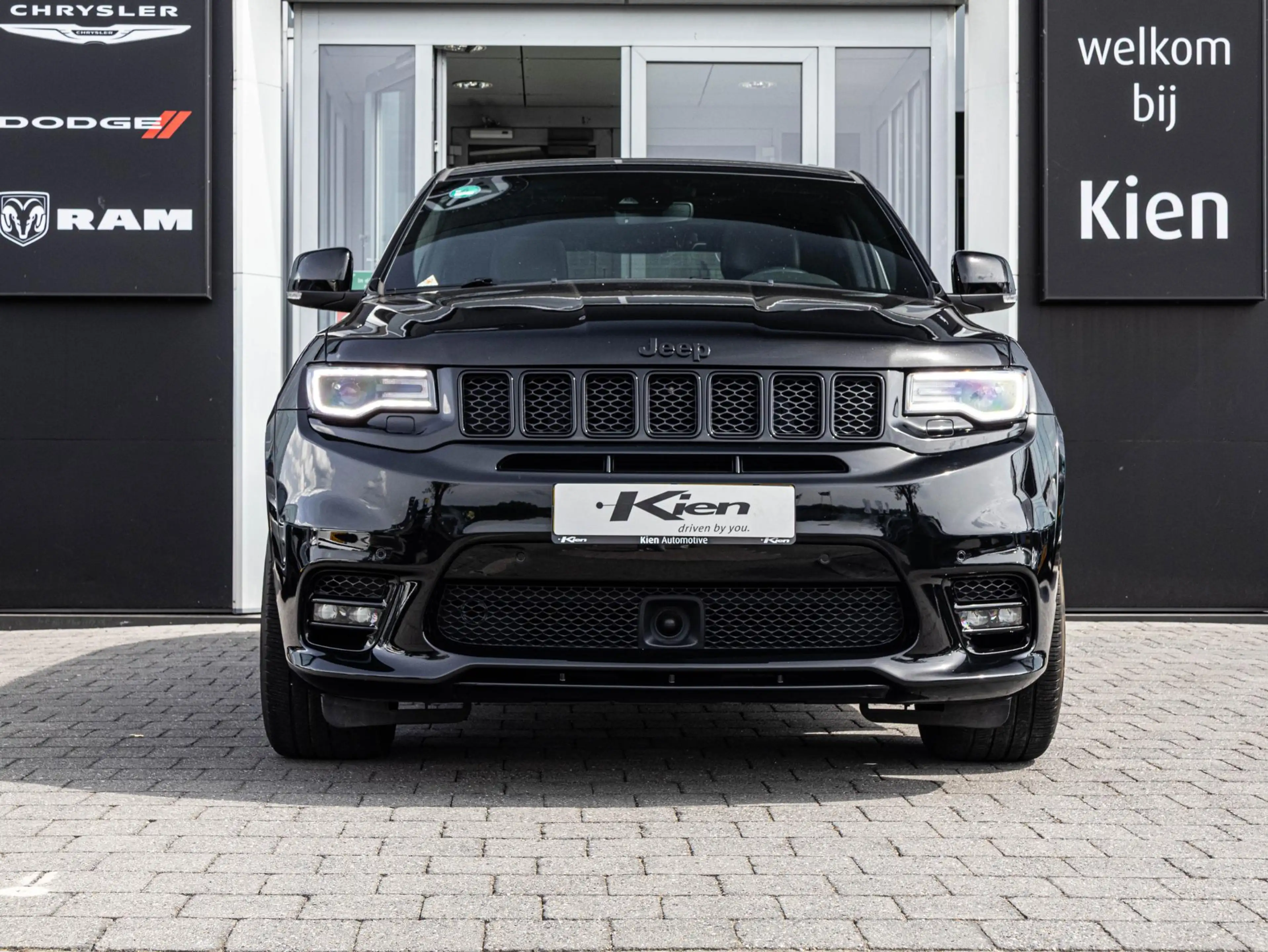 Jeep Grand Cherokee 6.4 V8 SRT8 | LPG | Grijs-kenteken | Leder | Navi — photo 14