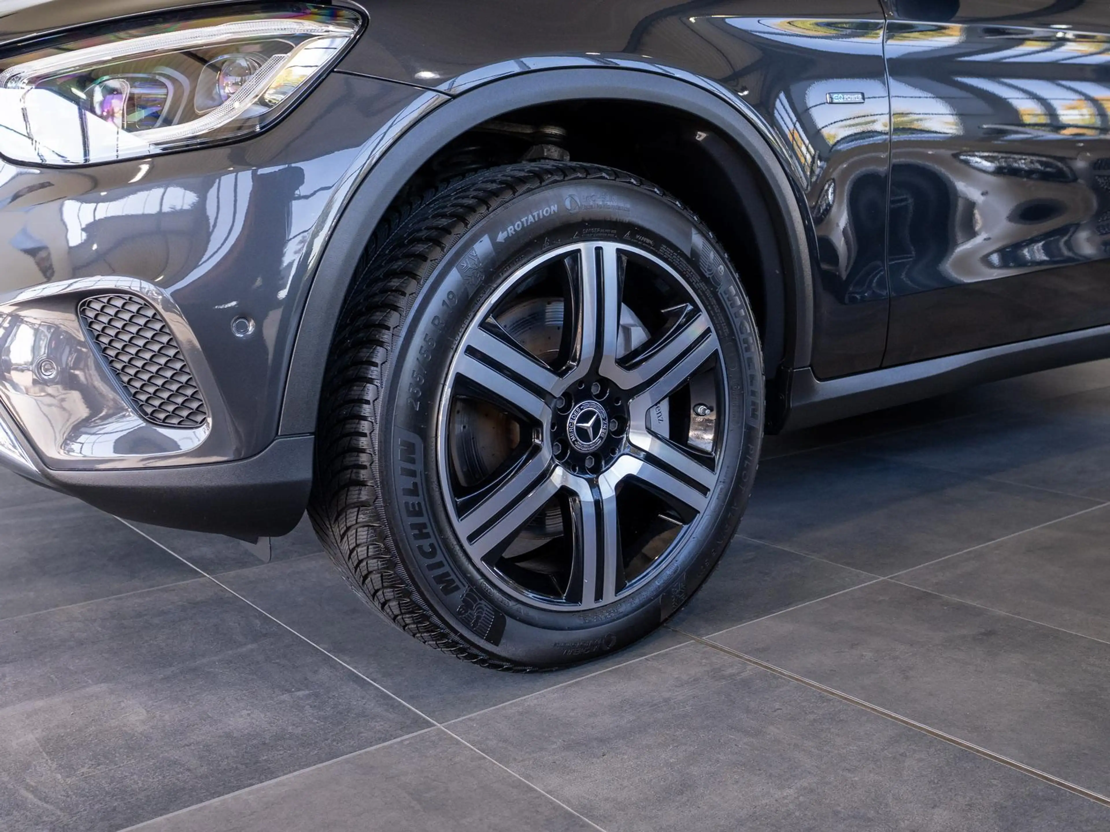 Mercedes-Benz GLC 300 e 4Matic *PANO*DISTR*AHK*MEMORY*R-KAMERA — photo 8