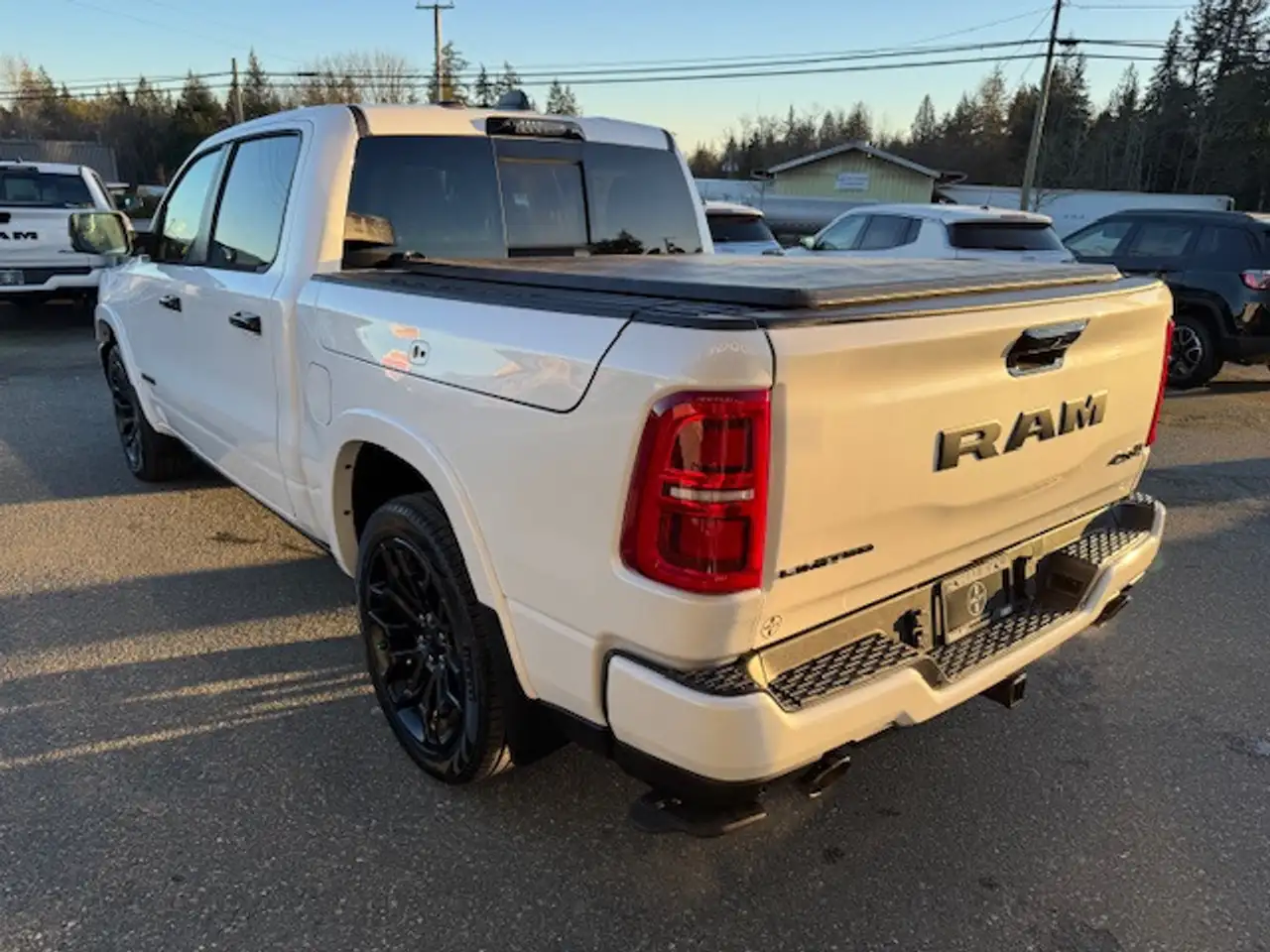 RAM 1500 снимка RAM 1500