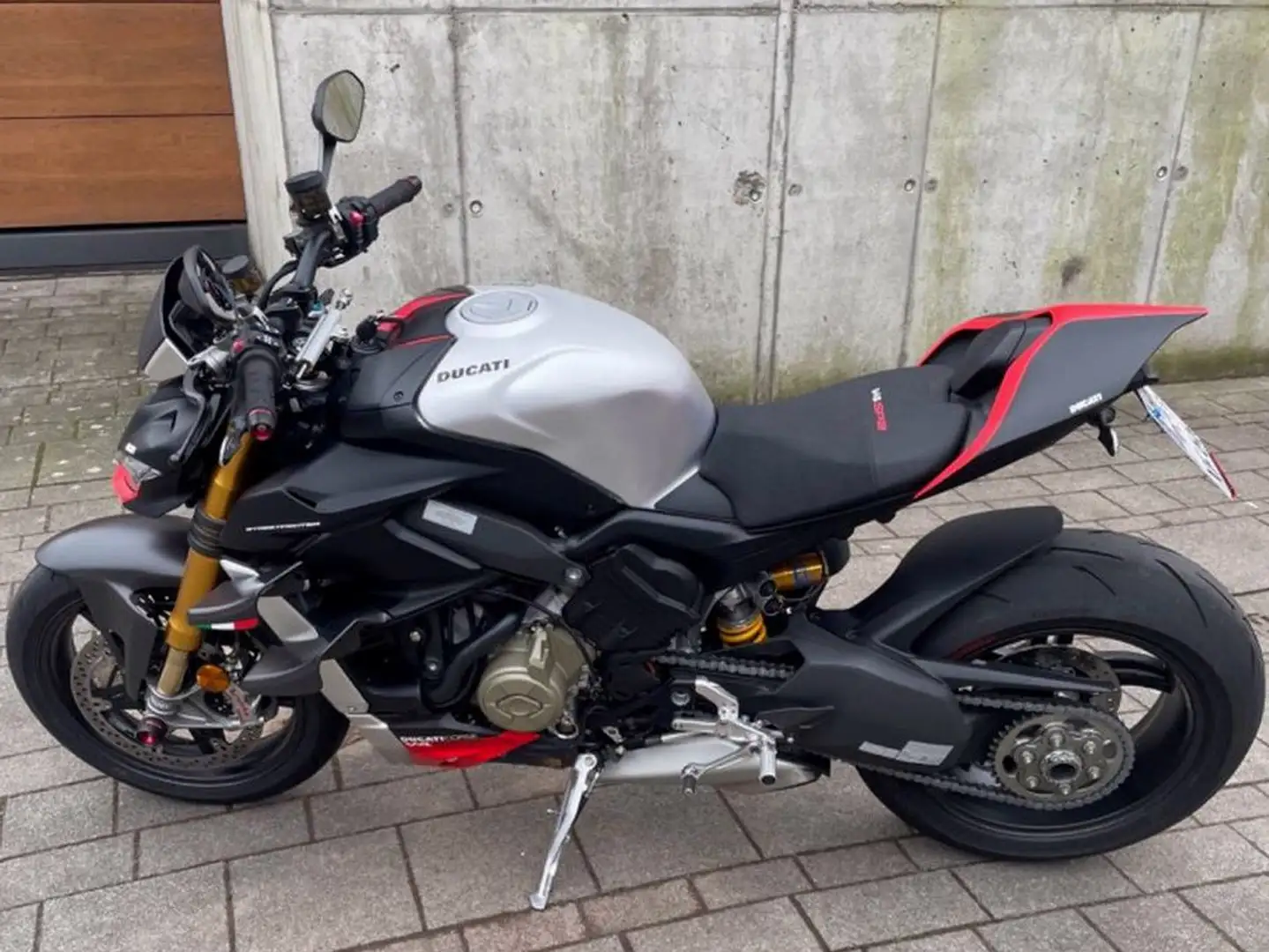 Ducati Streetfighter V4 SP2 Schwarz - 1