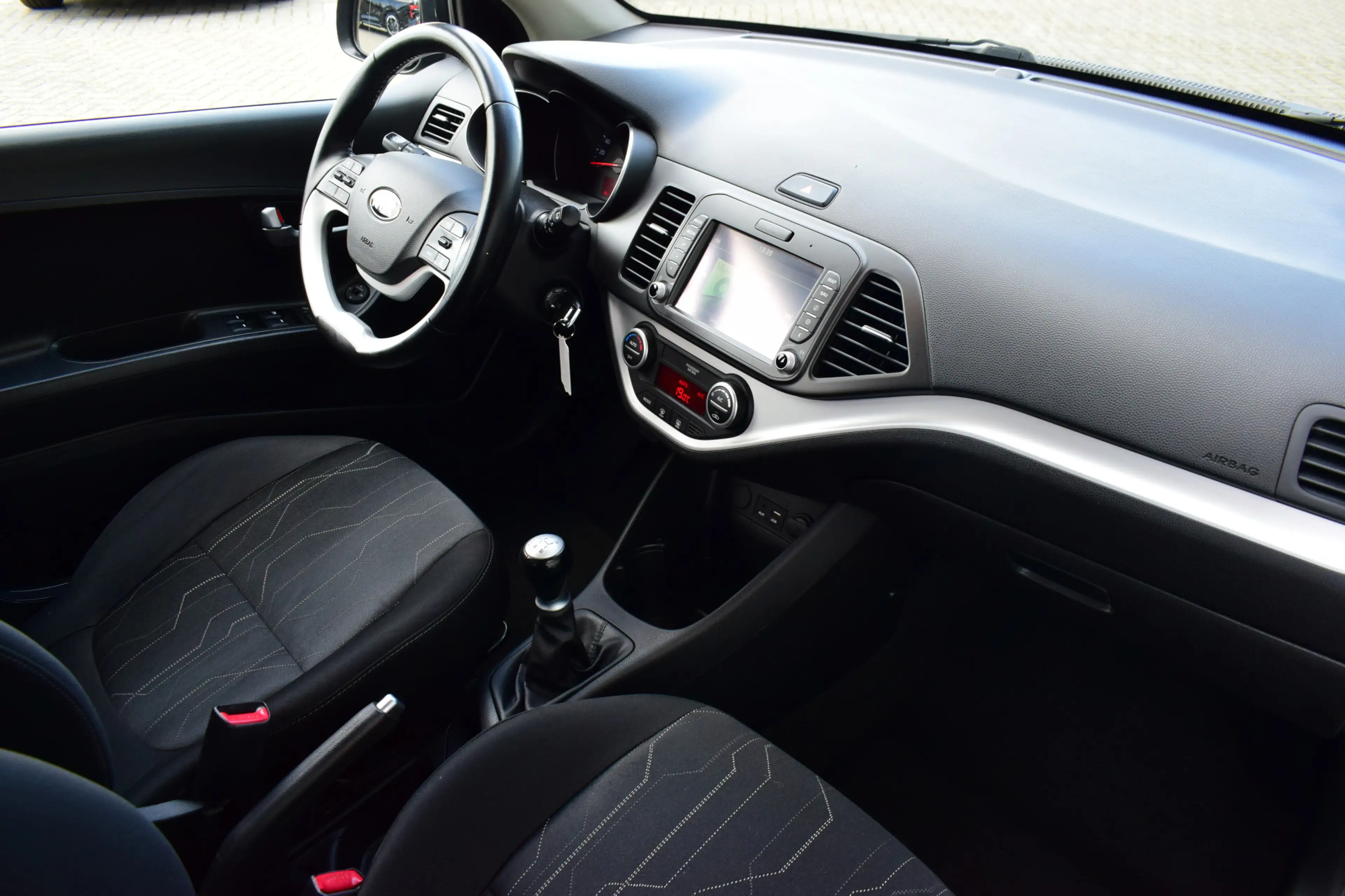 Kia Picanto 1.0 CVVT ComfortPlusLine Navigator | Navi | Camera — photo 11