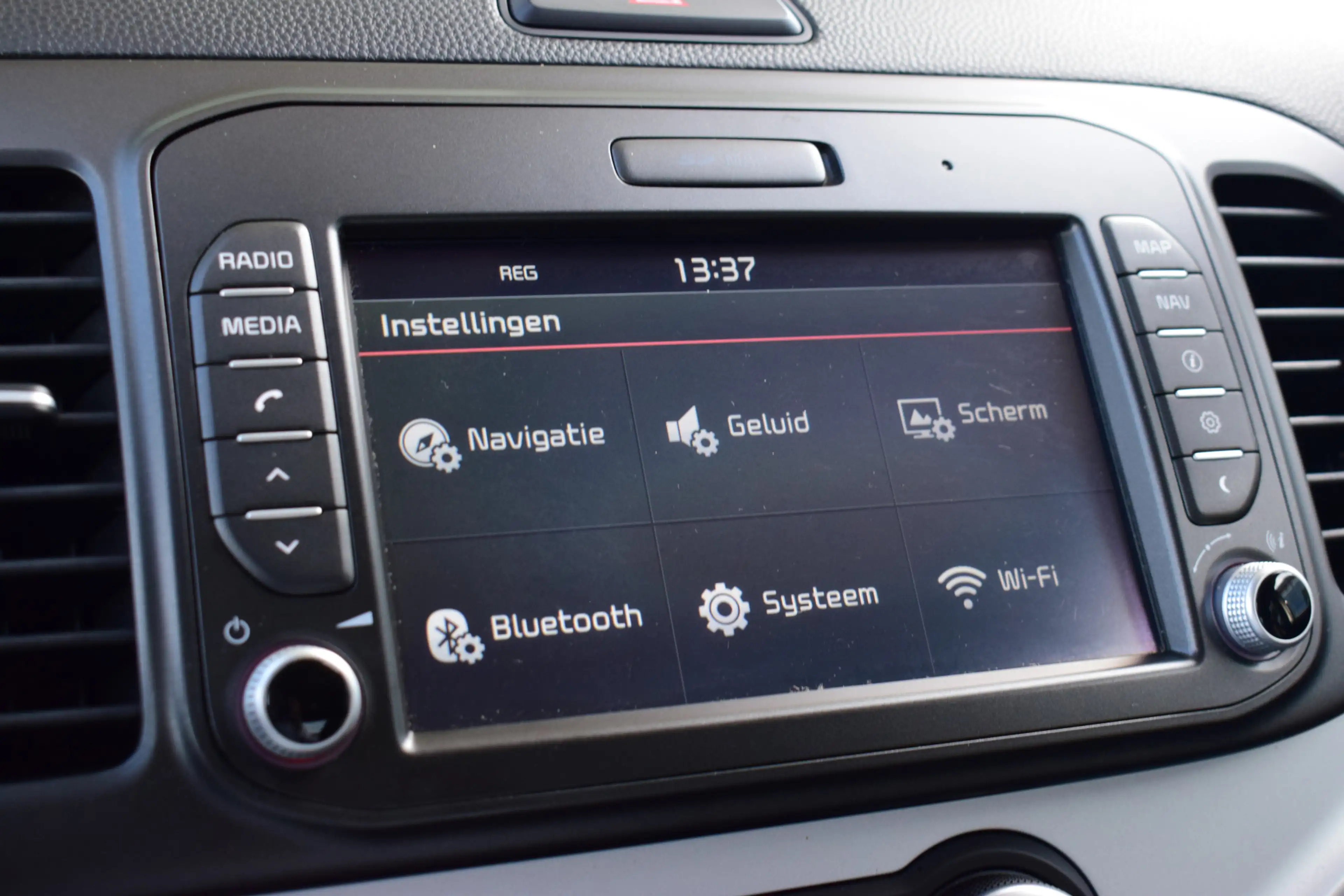 Kia Picanto 1.0 CVVT ComfortPlusLine Navigator | Navi | Camera — photo 17