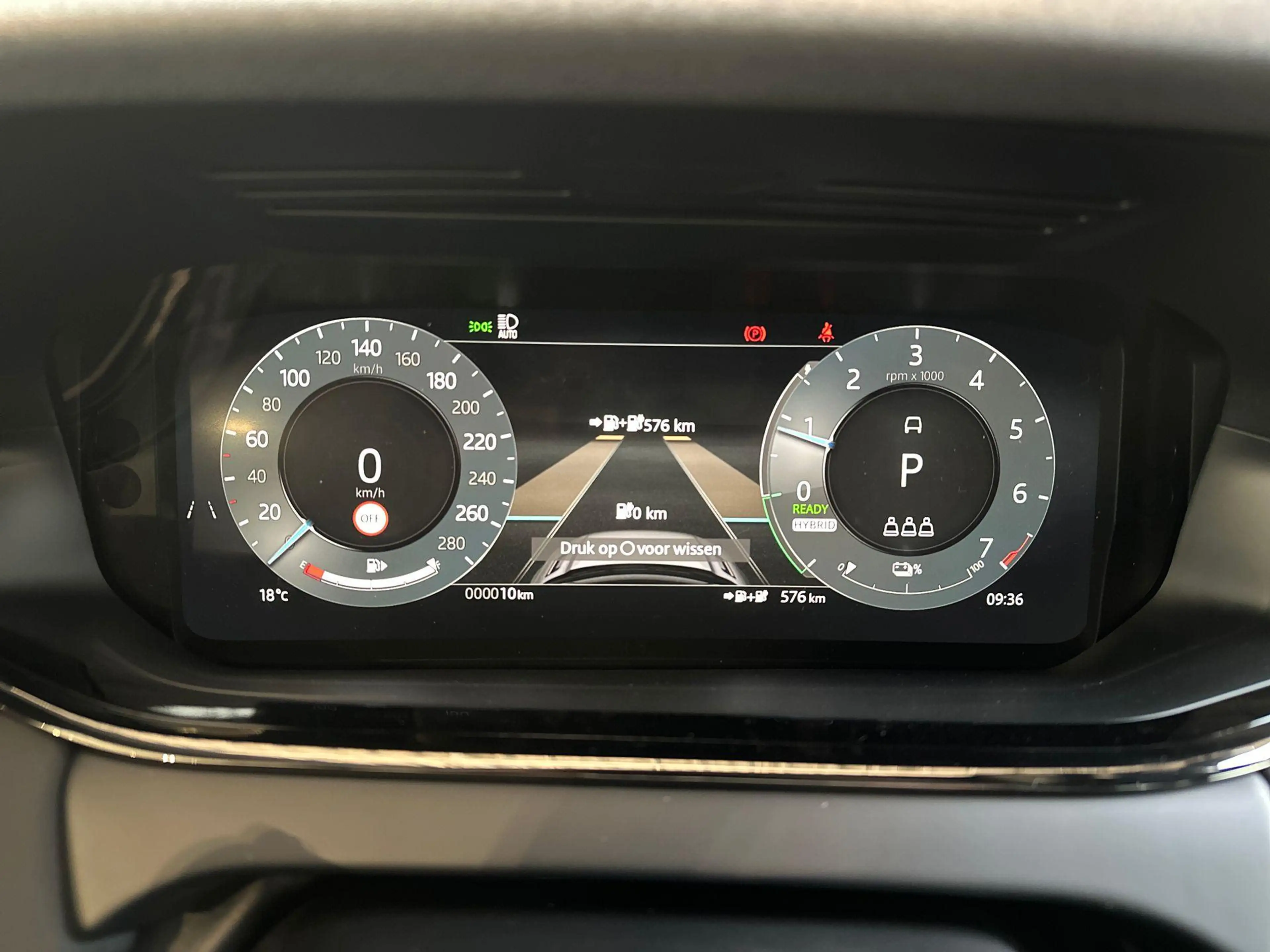Land Rover Range Rover Evoque P270e AWD DYNAMIC SE -PANO.DAK|20"LM|BLACK PACK|CO — photo 18