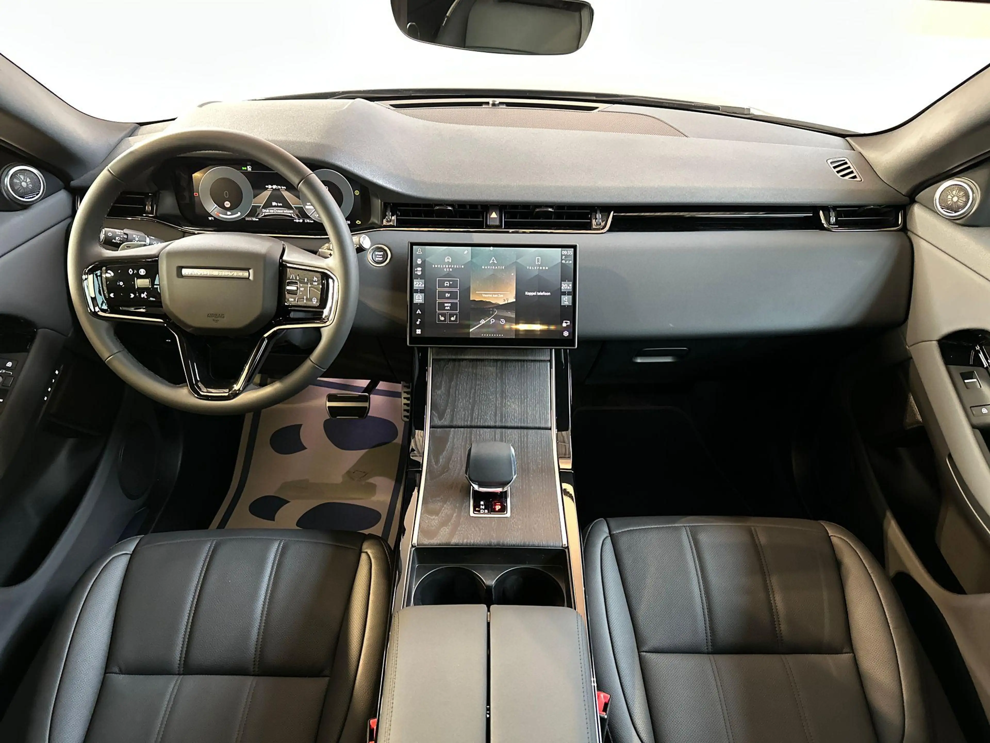 Land Rover Range Rover Evoque P270e AWD DYNAMIC SE -PANO.DAK|20"LM|BLACK PACK|CO — photo 4